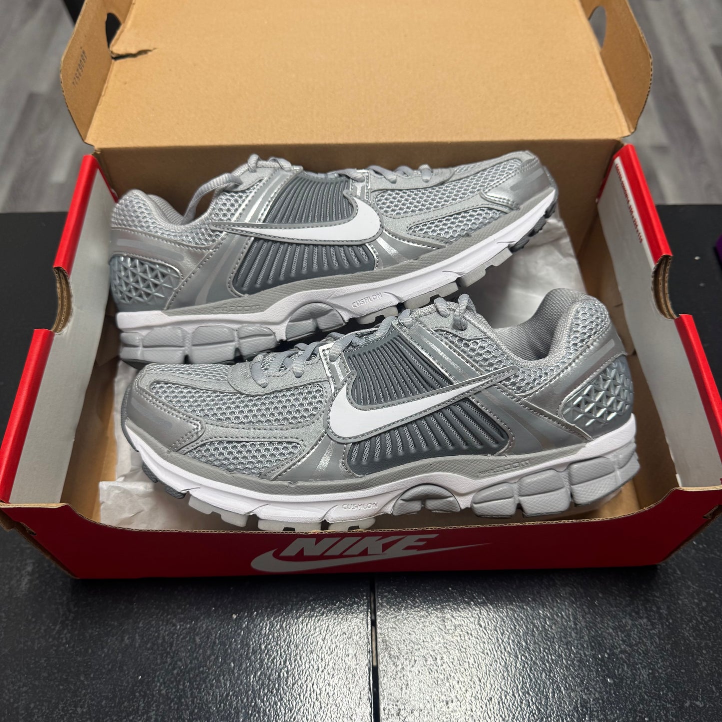 Nike Zoom Vomero 5 Cool Grey / Preowned