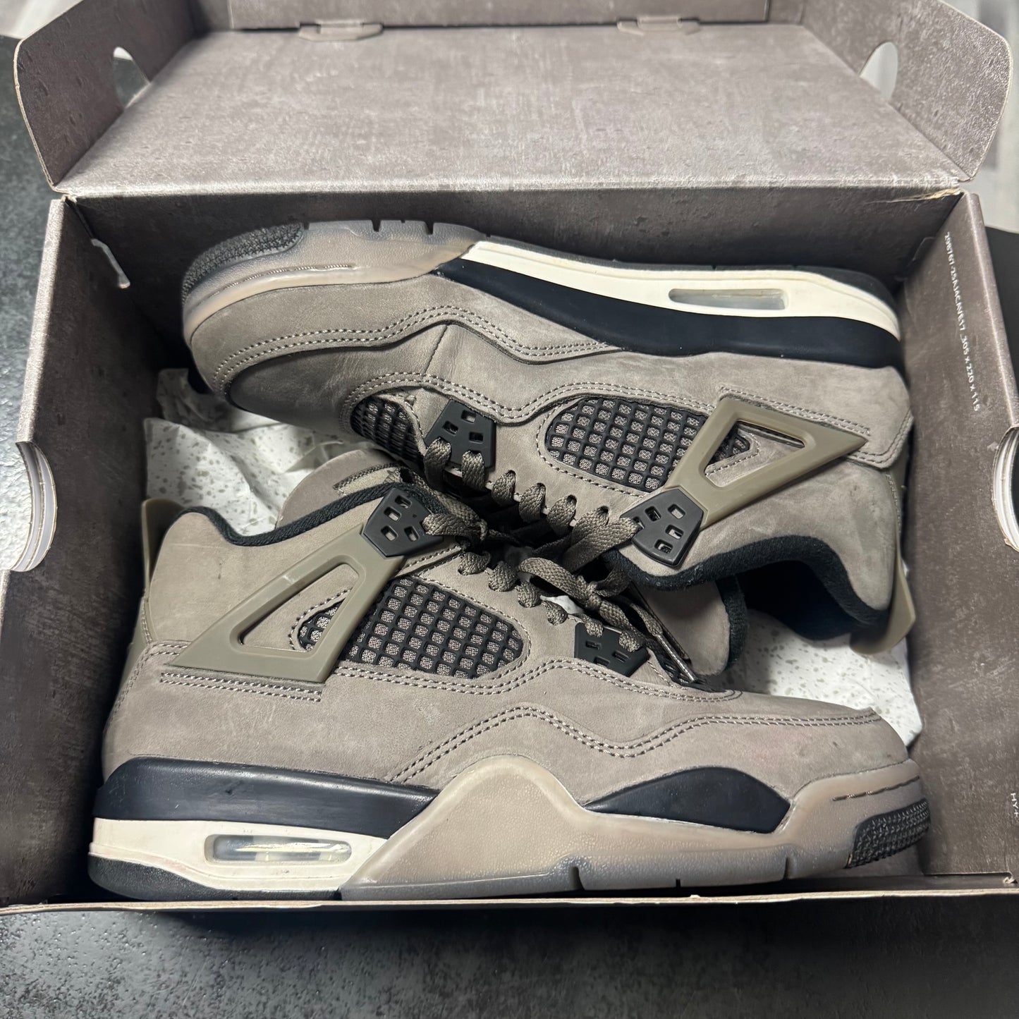 Jordan 4 Cave Stone / Preowned