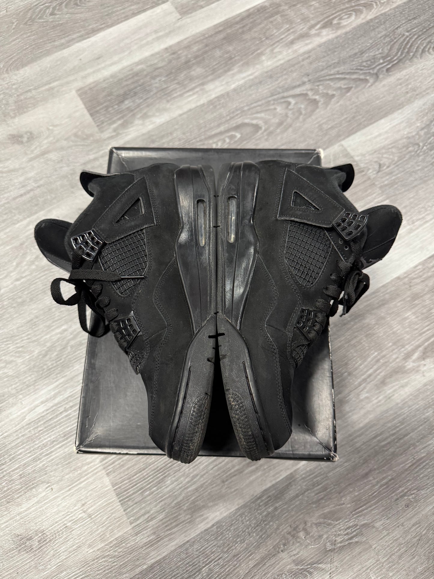 Jordan 4 Black Cat / Preowned