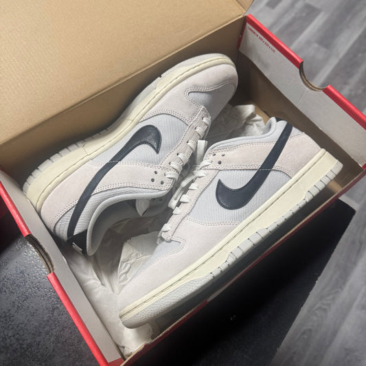 Dunk Low Certified Fresh / Preowned