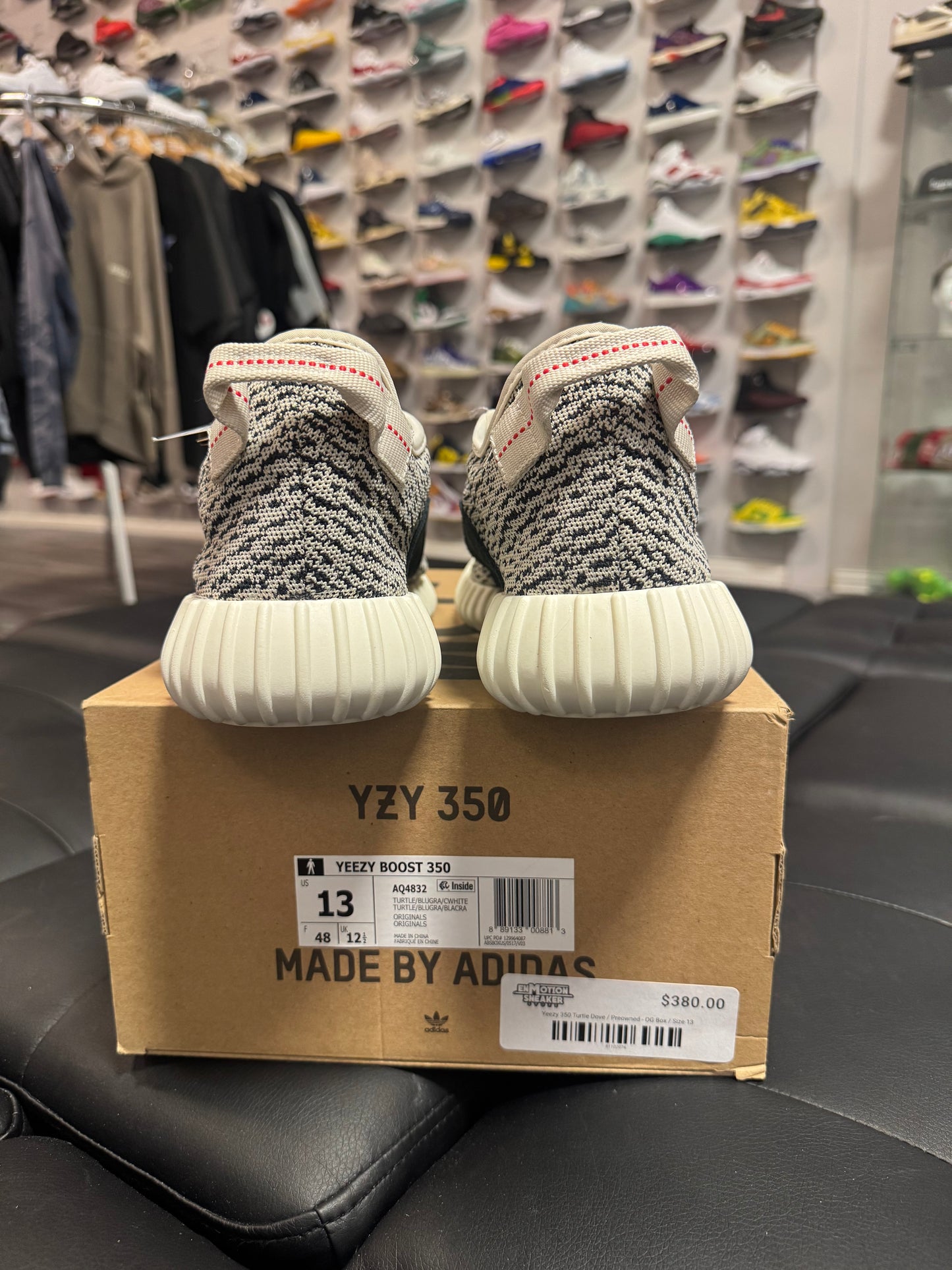 Yeezy 350 Turtle Dove / Preowned
