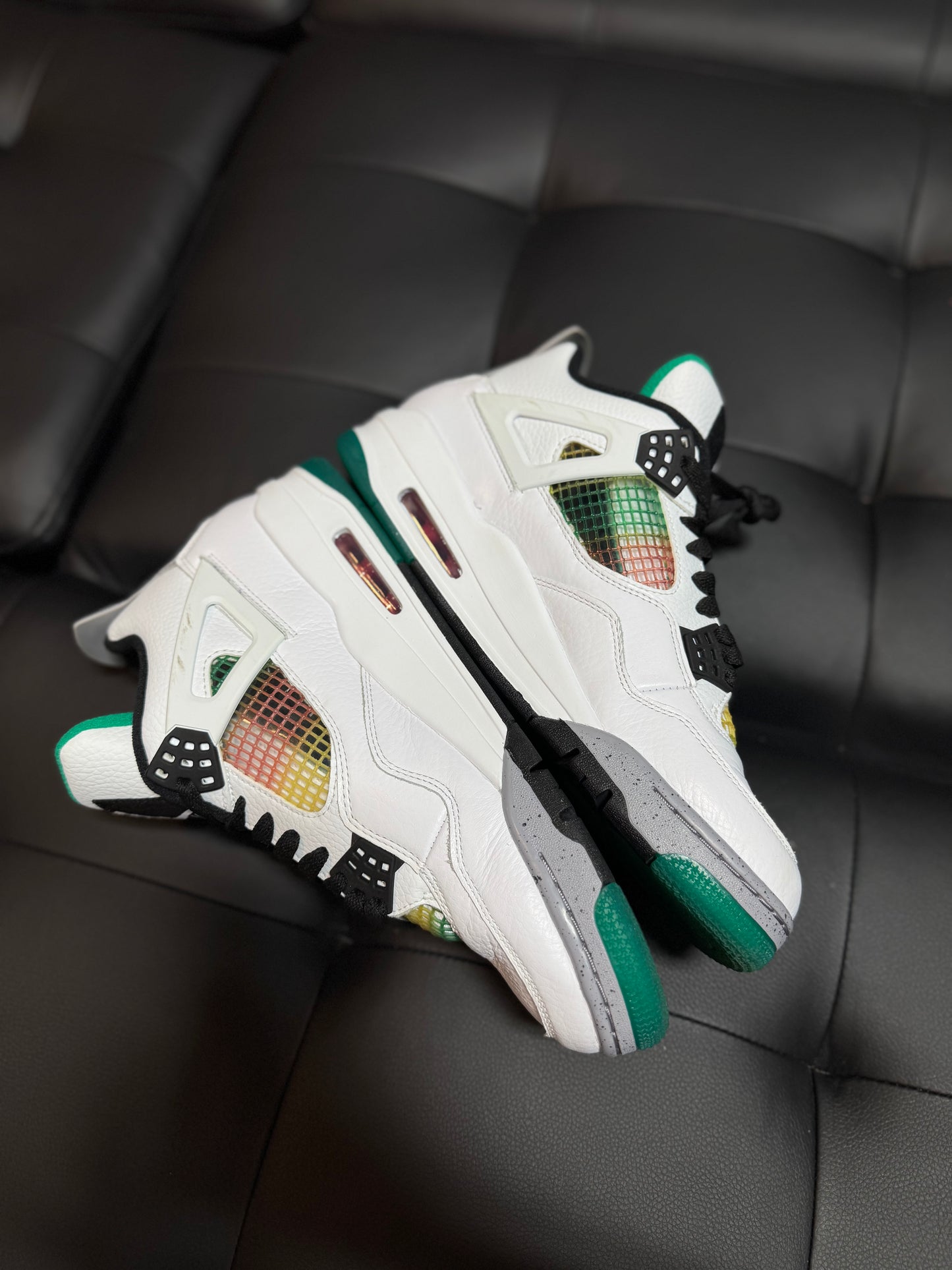 Jordan 4 Rasta / Preowned