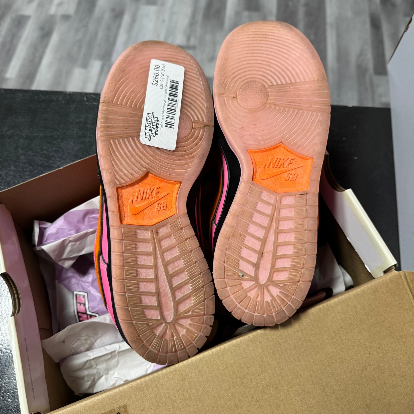 Dunk Low SB Powerpuff Blossom / Preowned