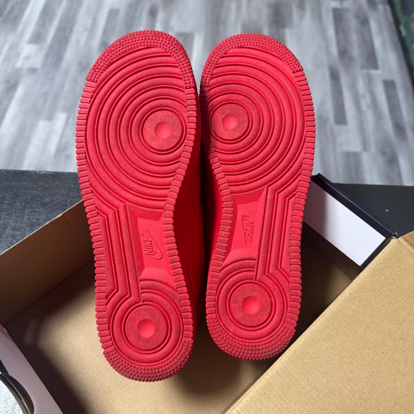 Air Force 1 Low Triple Red / Preowned