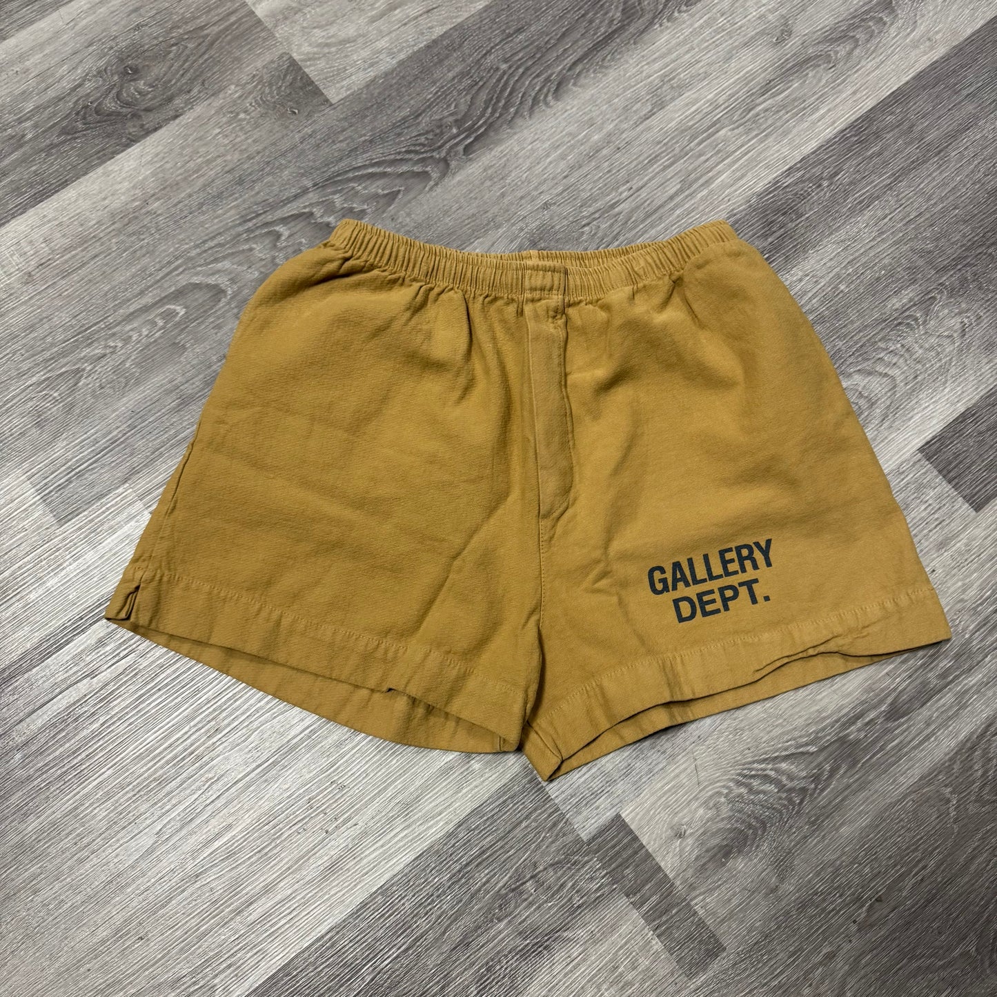 Gallery Dept Logo Shorts (Tan/Black)