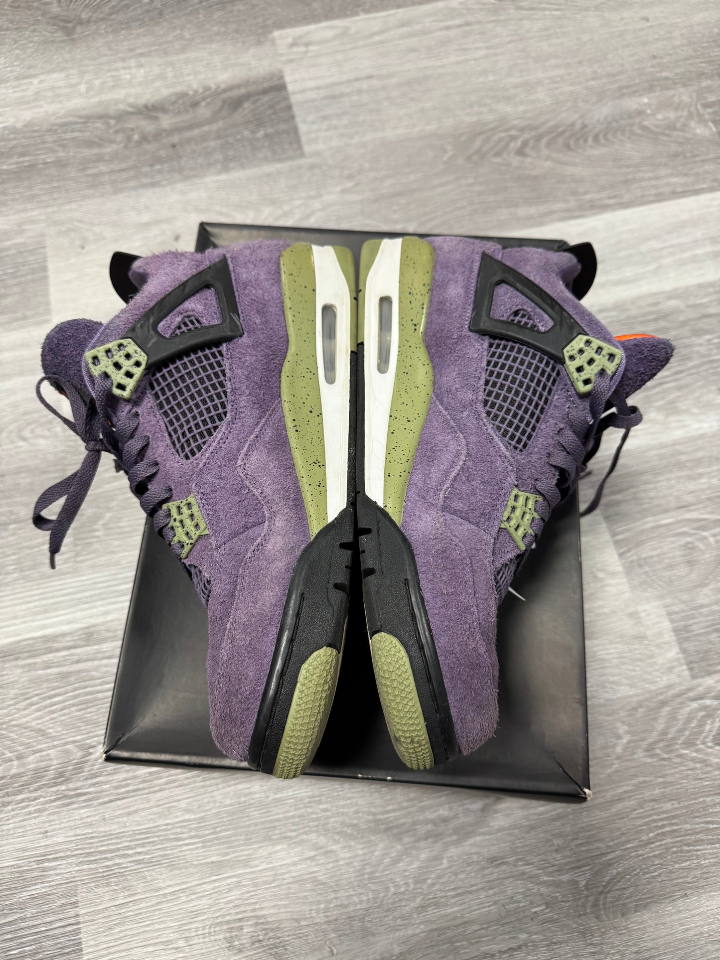 Jordan 4 Canyon Purple / Preowned