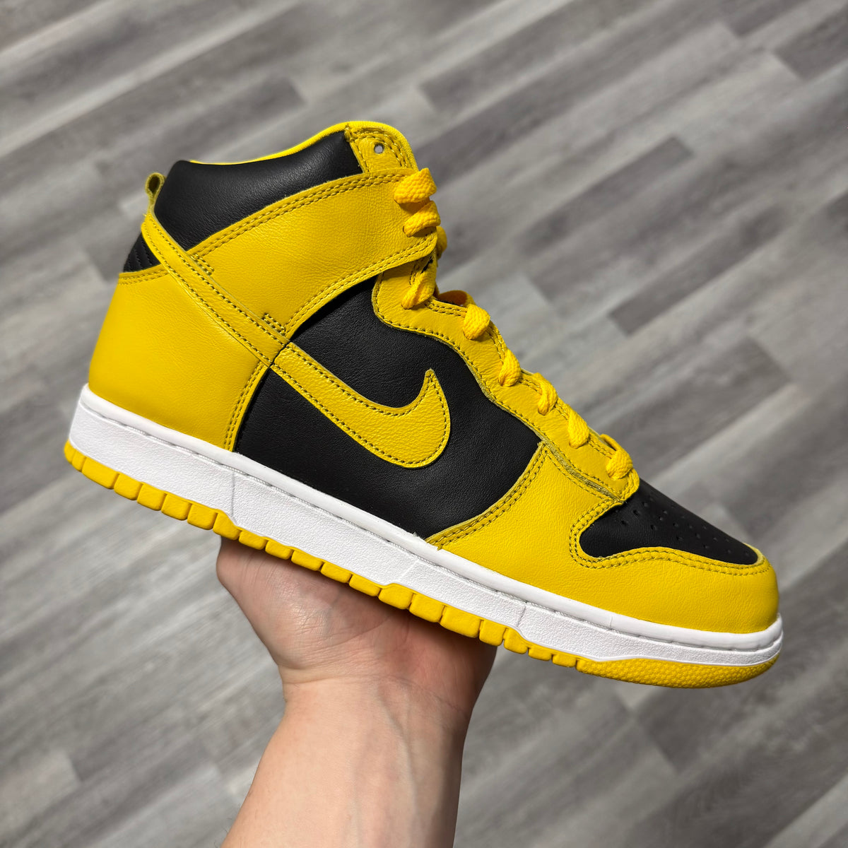 Iowa Dunks Dunk High Iowa / Brand New – EnMotion Sneaker Store