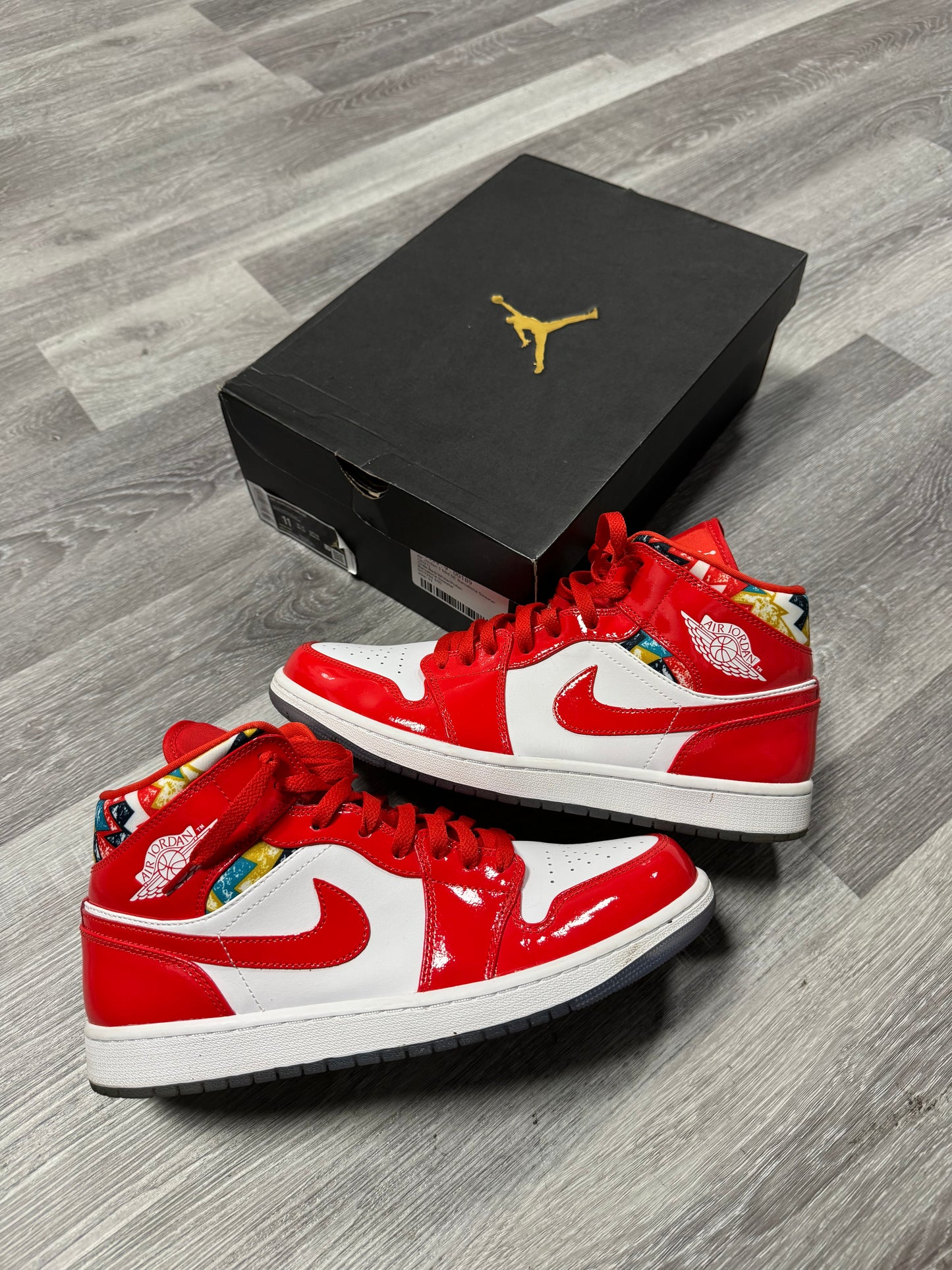 Jordan 1 Mid Barcelona Red Patent / Preowned