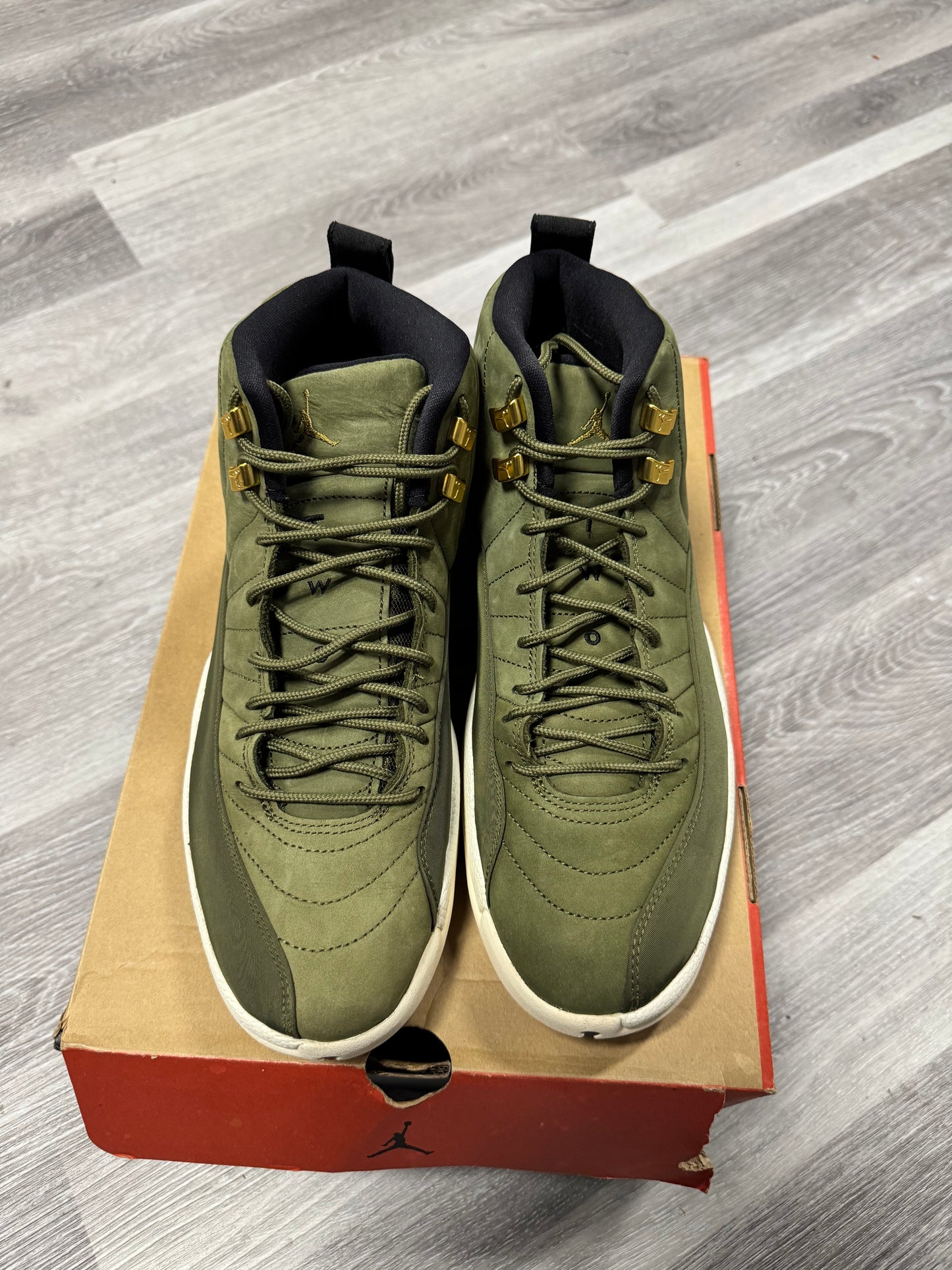 Jordan 12 Chris Paul Class of 2003 / Preowned