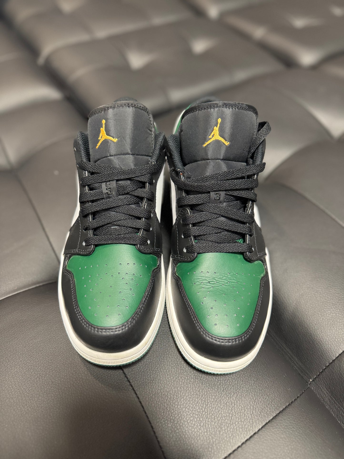 Jordan 1 Low Green Toe / Preowned