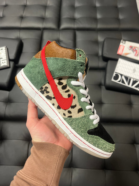 Dunk High SB Walk the Dog / Brand New