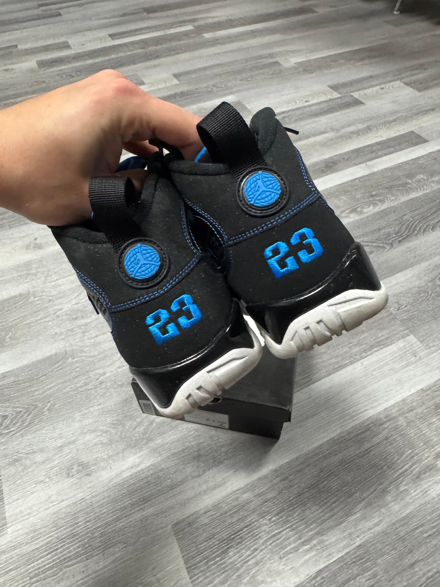 Jordan 9 Photo Blue / Preowned