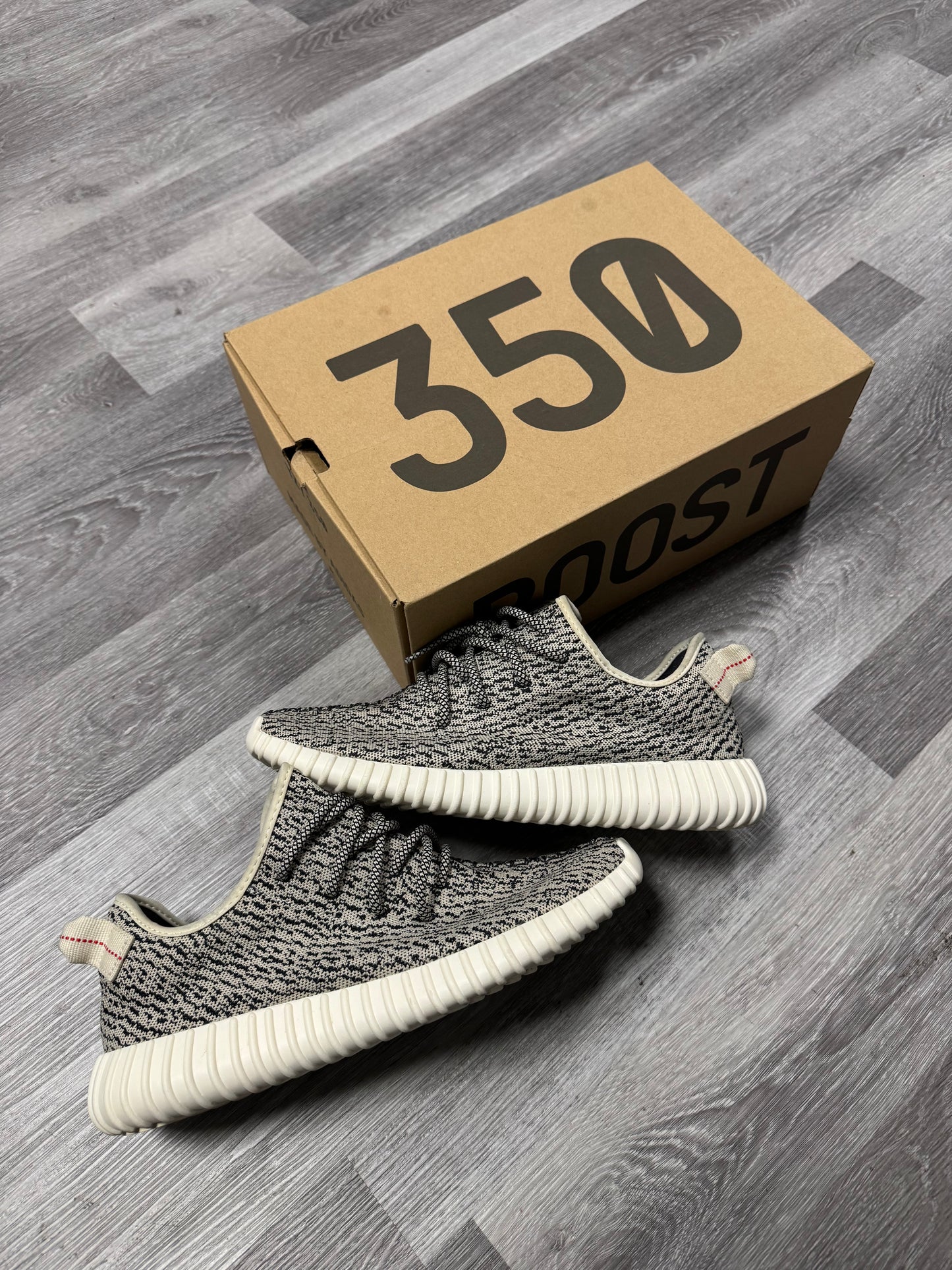 Yeezy 350 Turtle Dove / Preowned