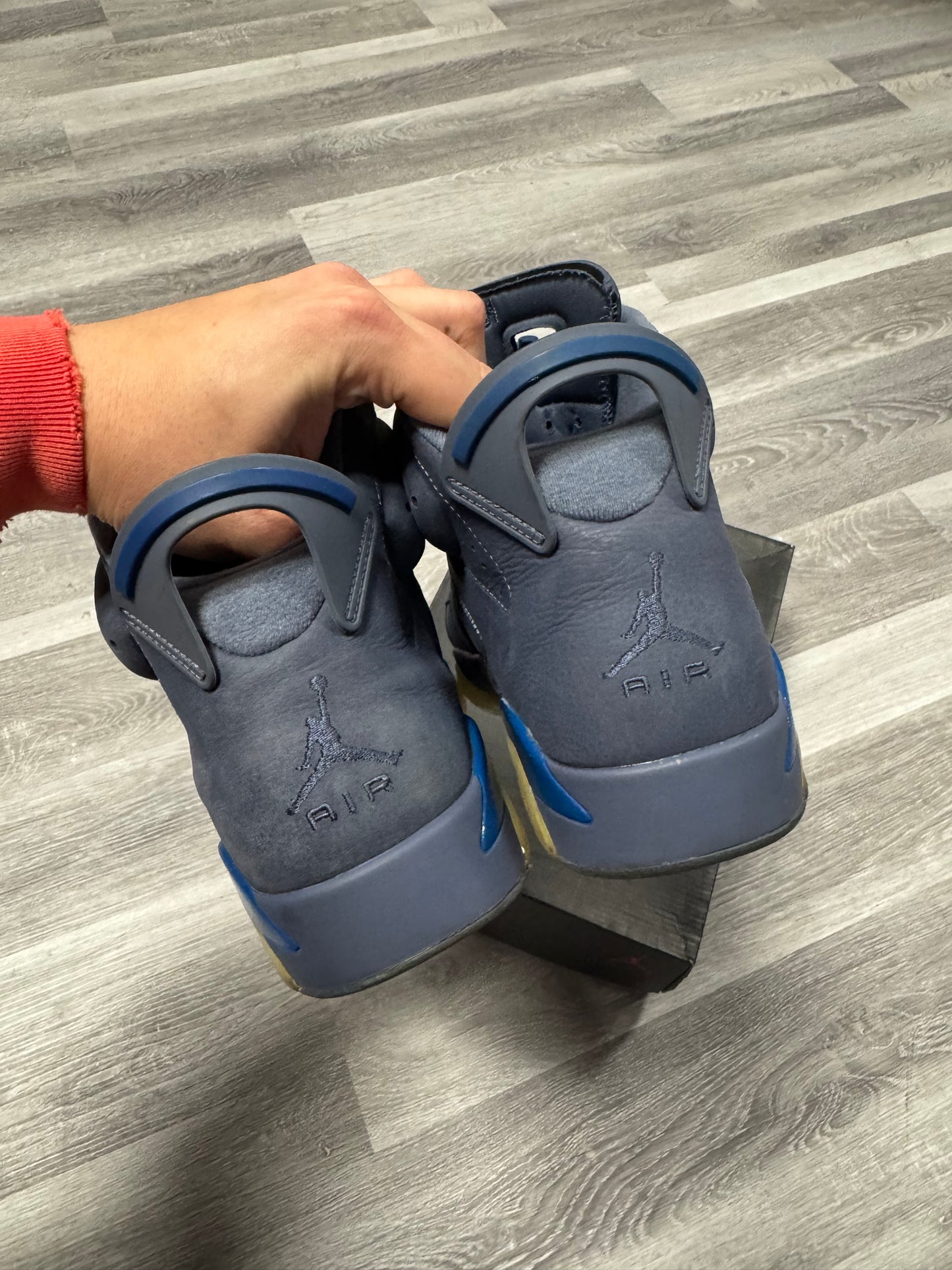 Jordan 6 Diffused Blue / Preowned