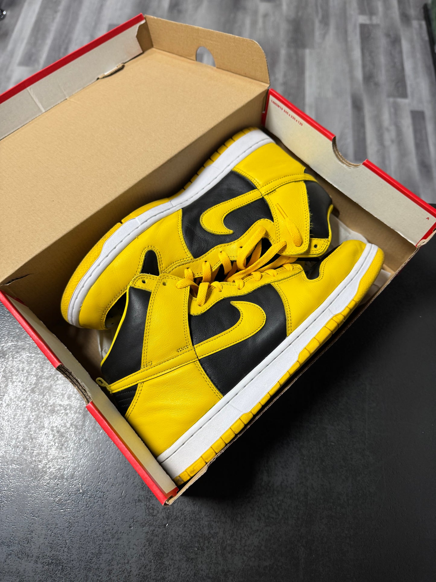 Dunk High Iowa / Preowned