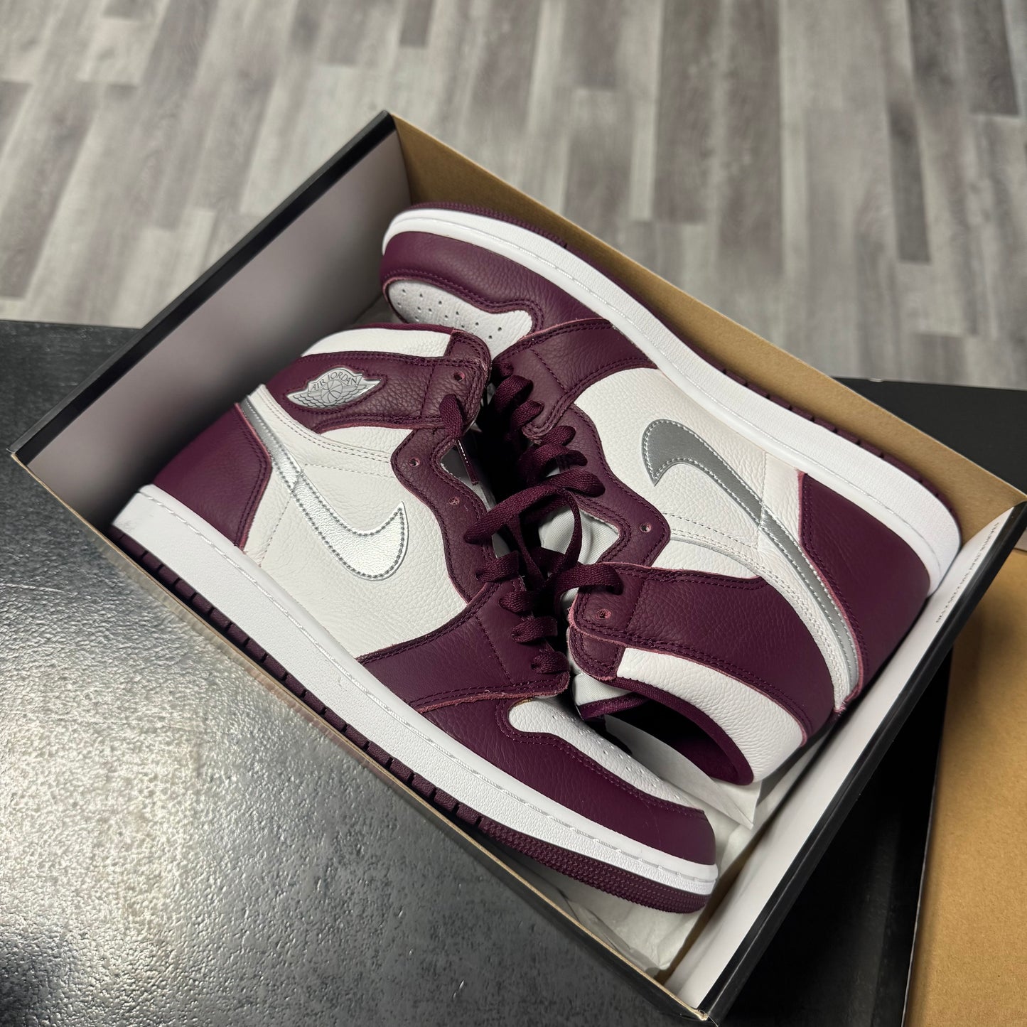 Jordan 1 Bordeaux / Preowned