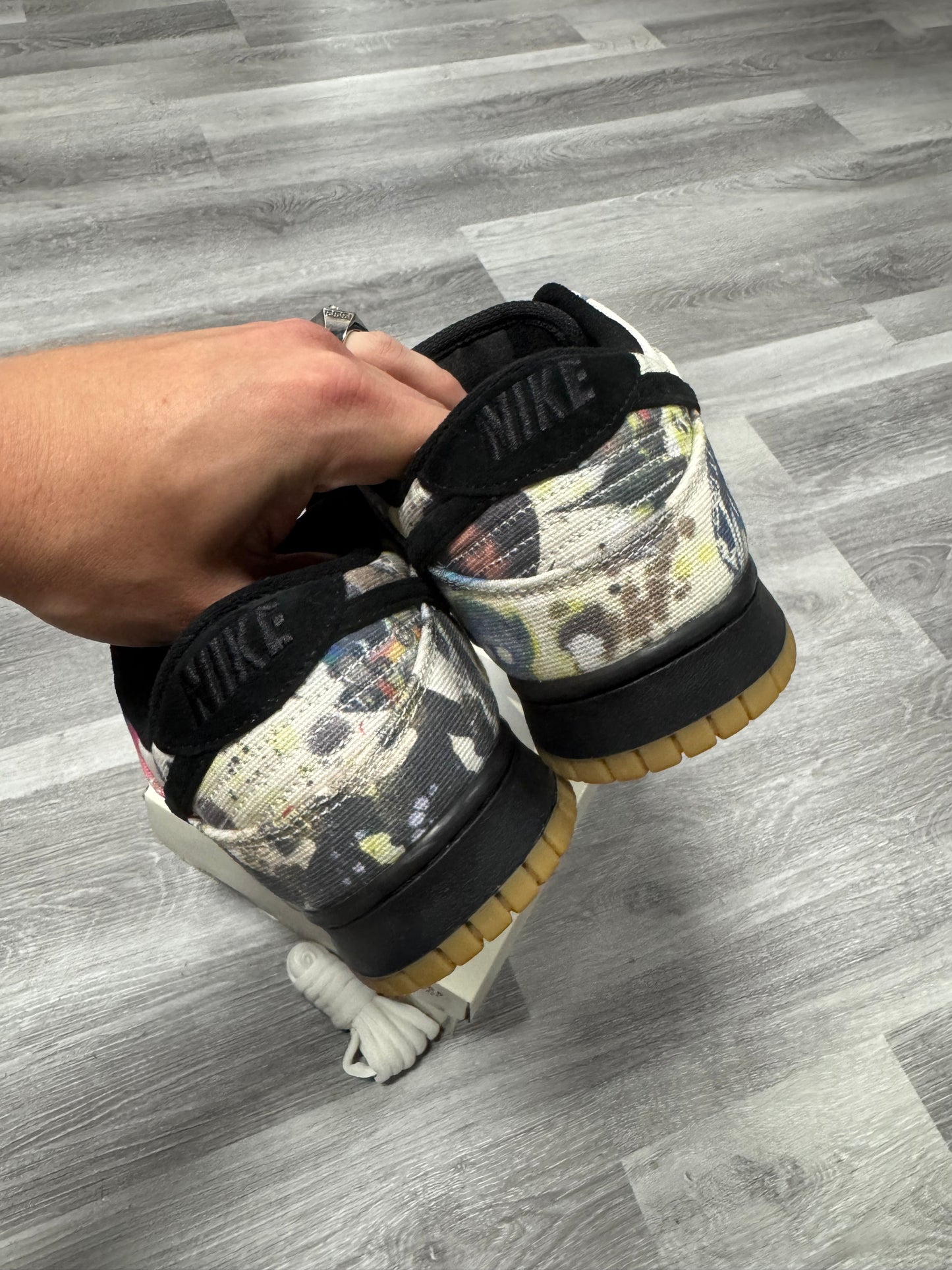 Dunk Low SB Supreme Rammellzee / Preowned