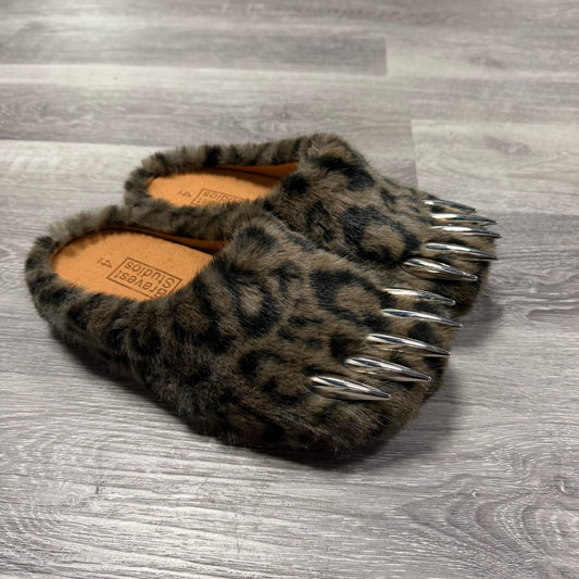 Bravest Studios Leopard Claw / Brand New