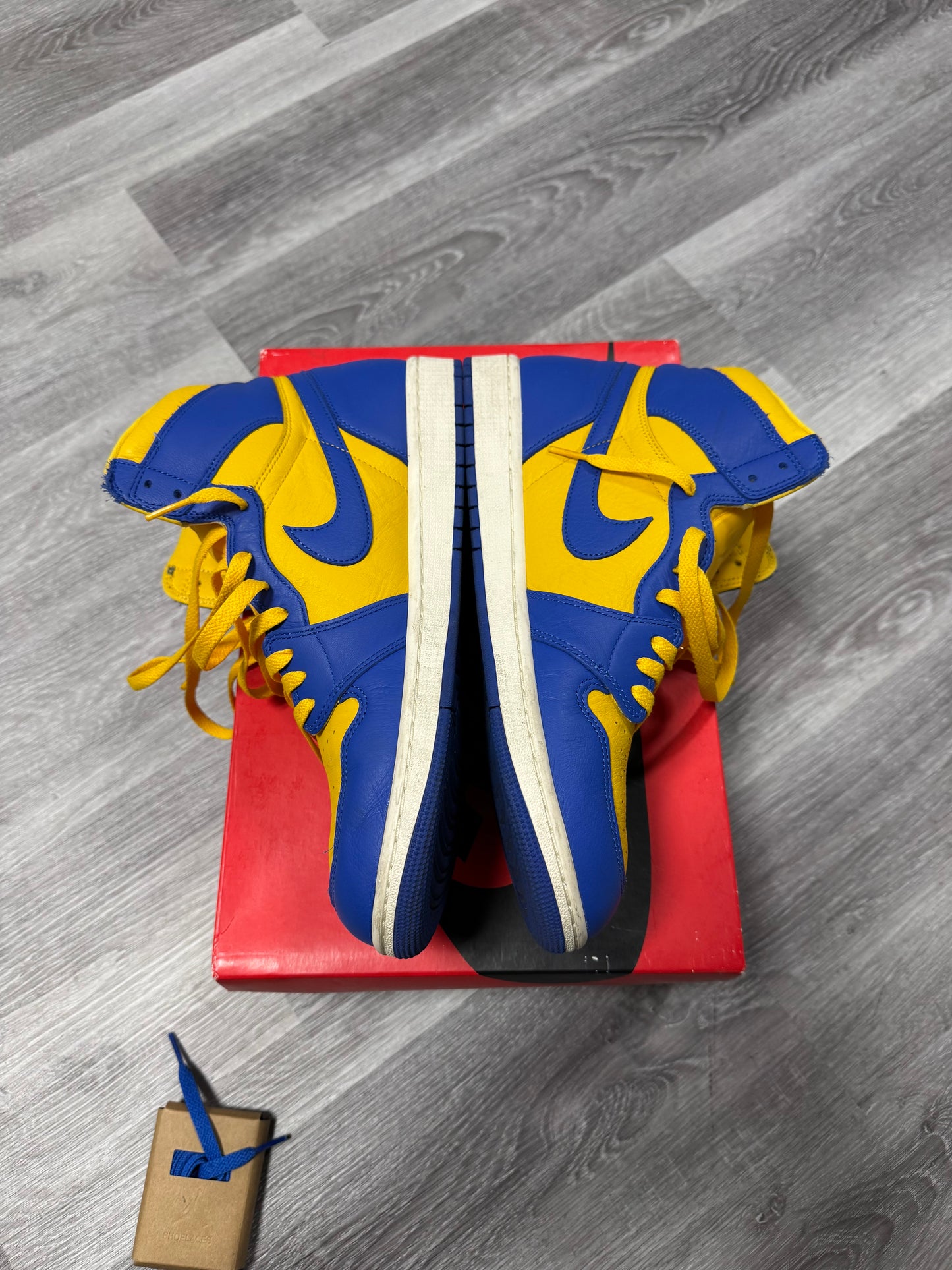 Jordan 1 Laney / Preowned