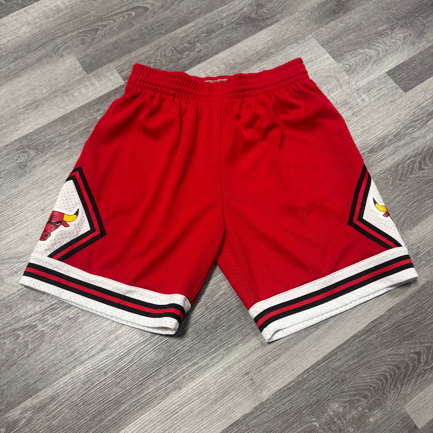 Mitchell & Ness Chicago Bulls Mesh Shorts