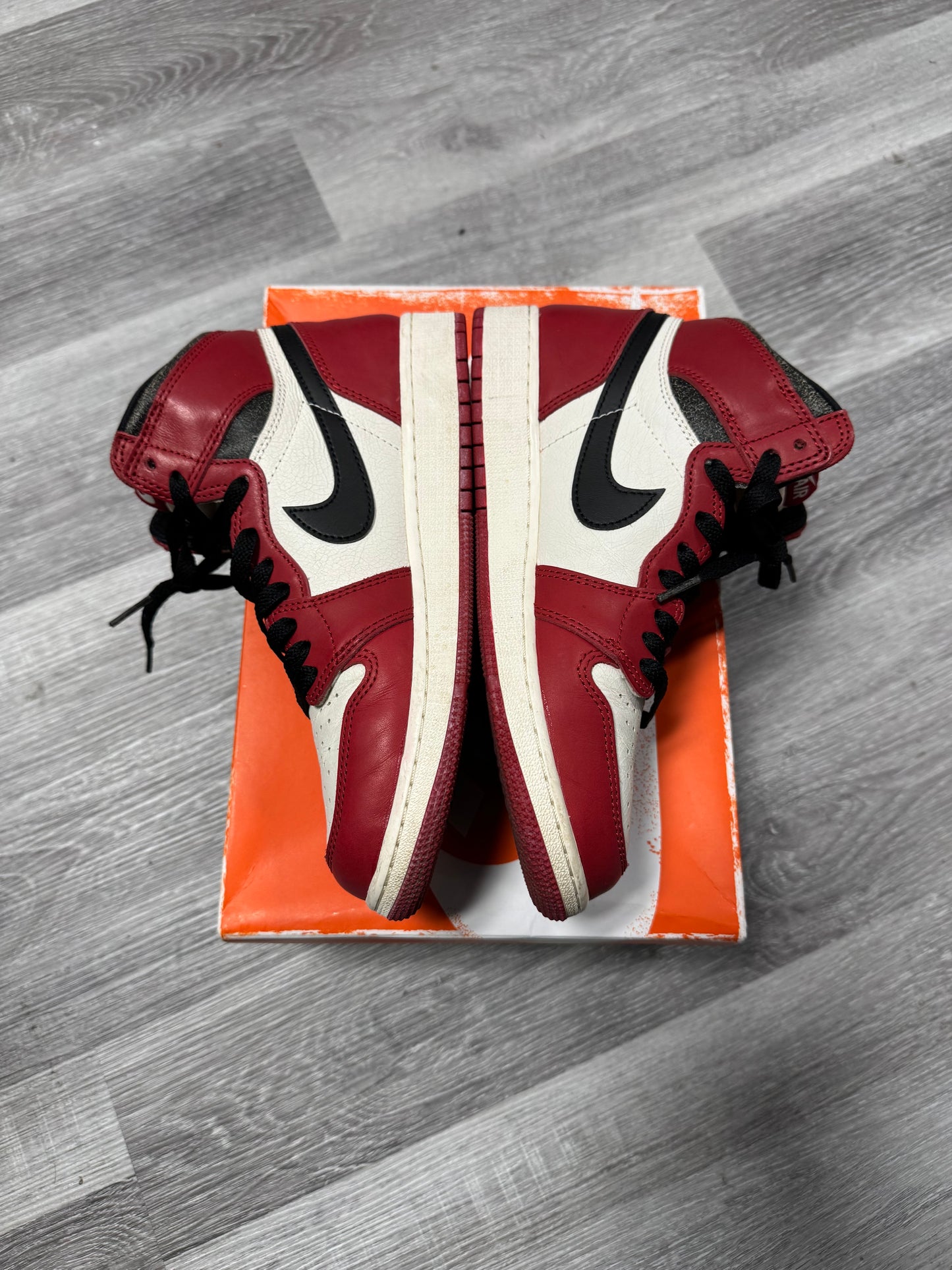 Jordan 1 Lost and Found / Preowned