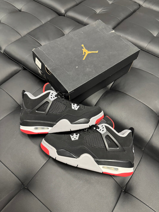 Jordan 4 Bred (2019) / Preowned