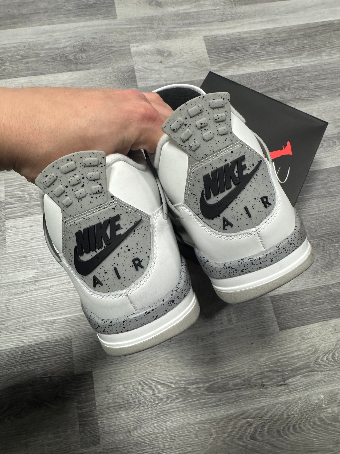 Jordan 4 White Cement OG (2025) / Preowned