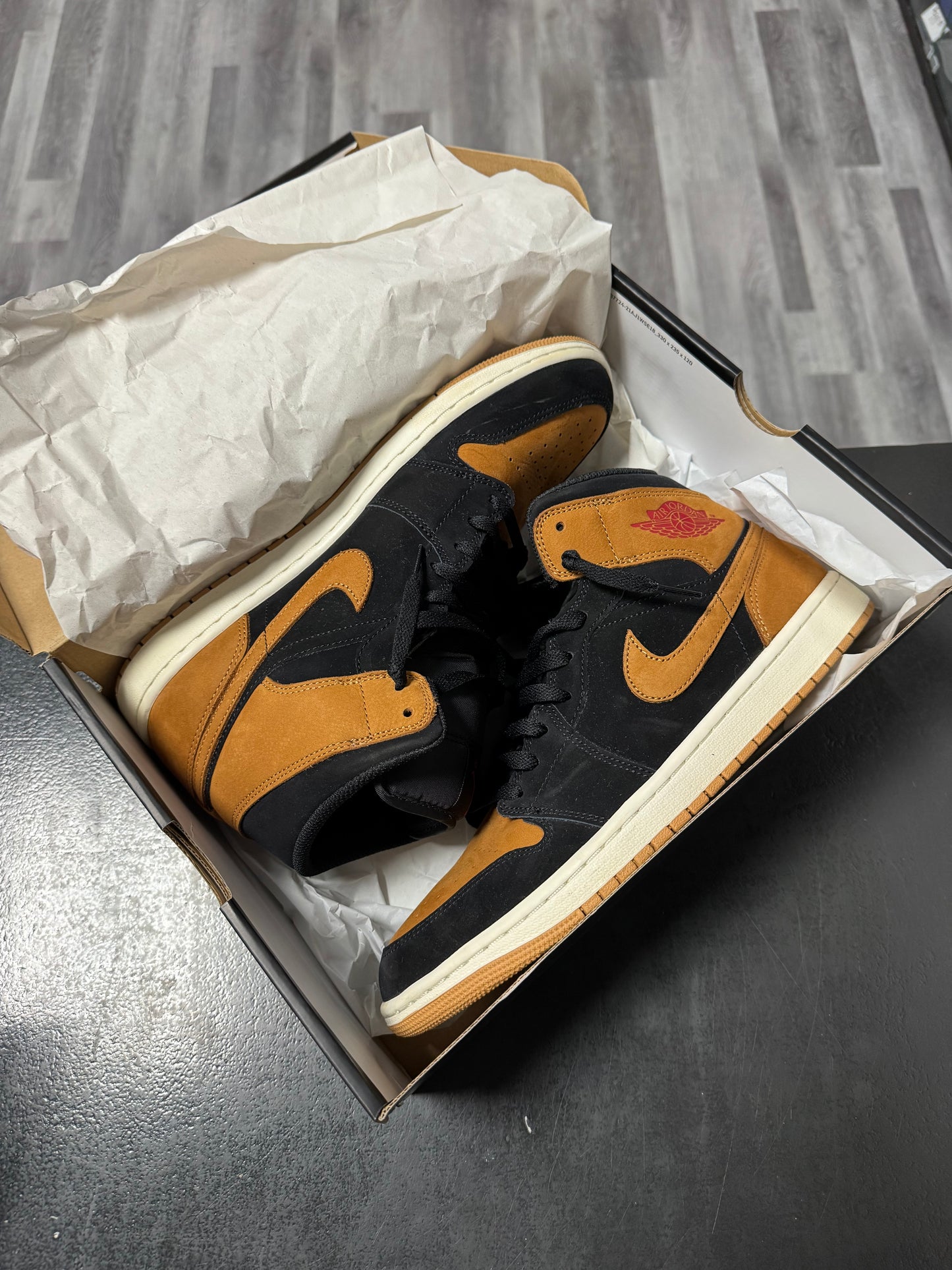 Jordan 1 Mid Black Flax / Preowned
