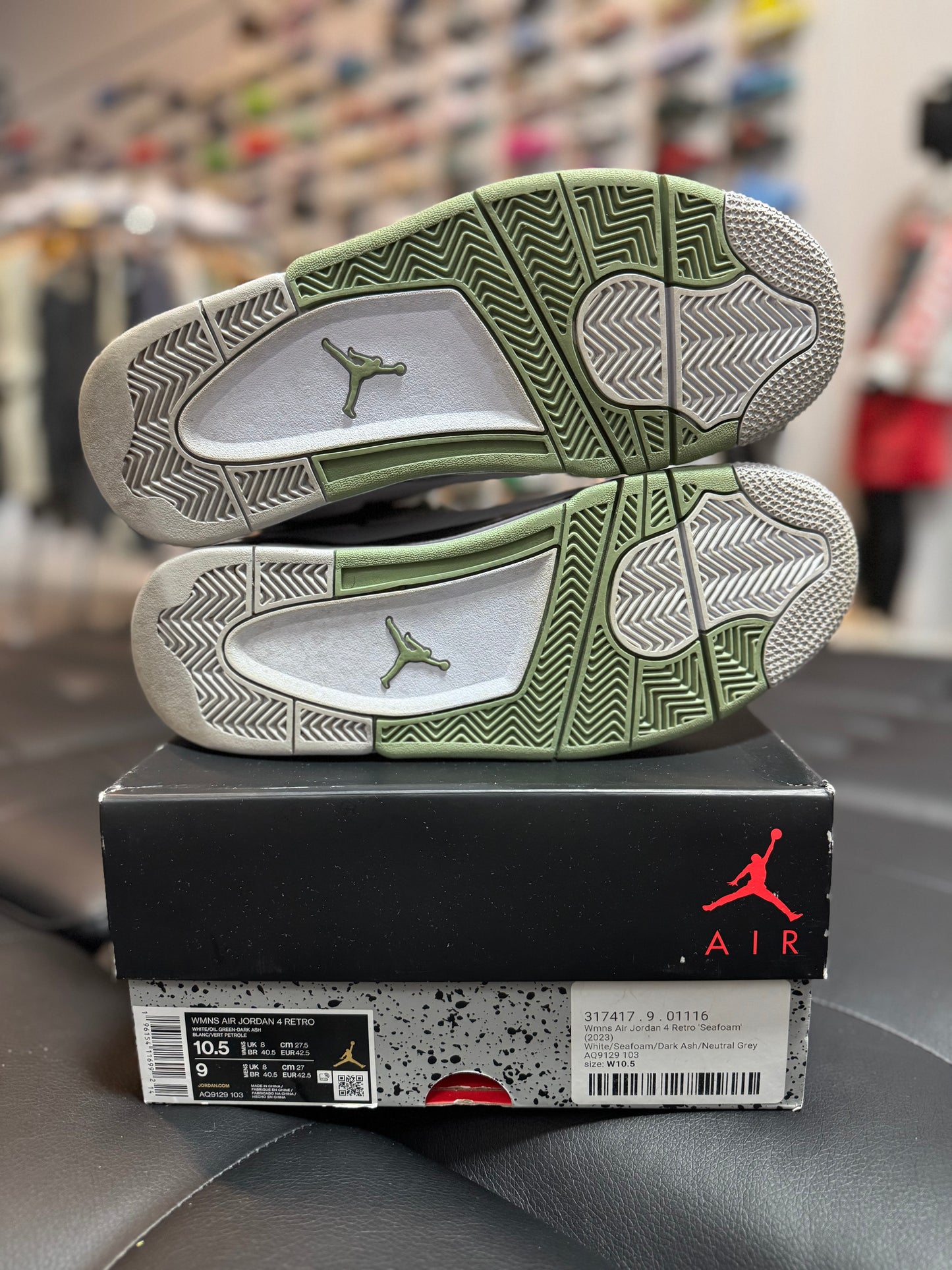 Jordan 4 Seafoam / Preowned