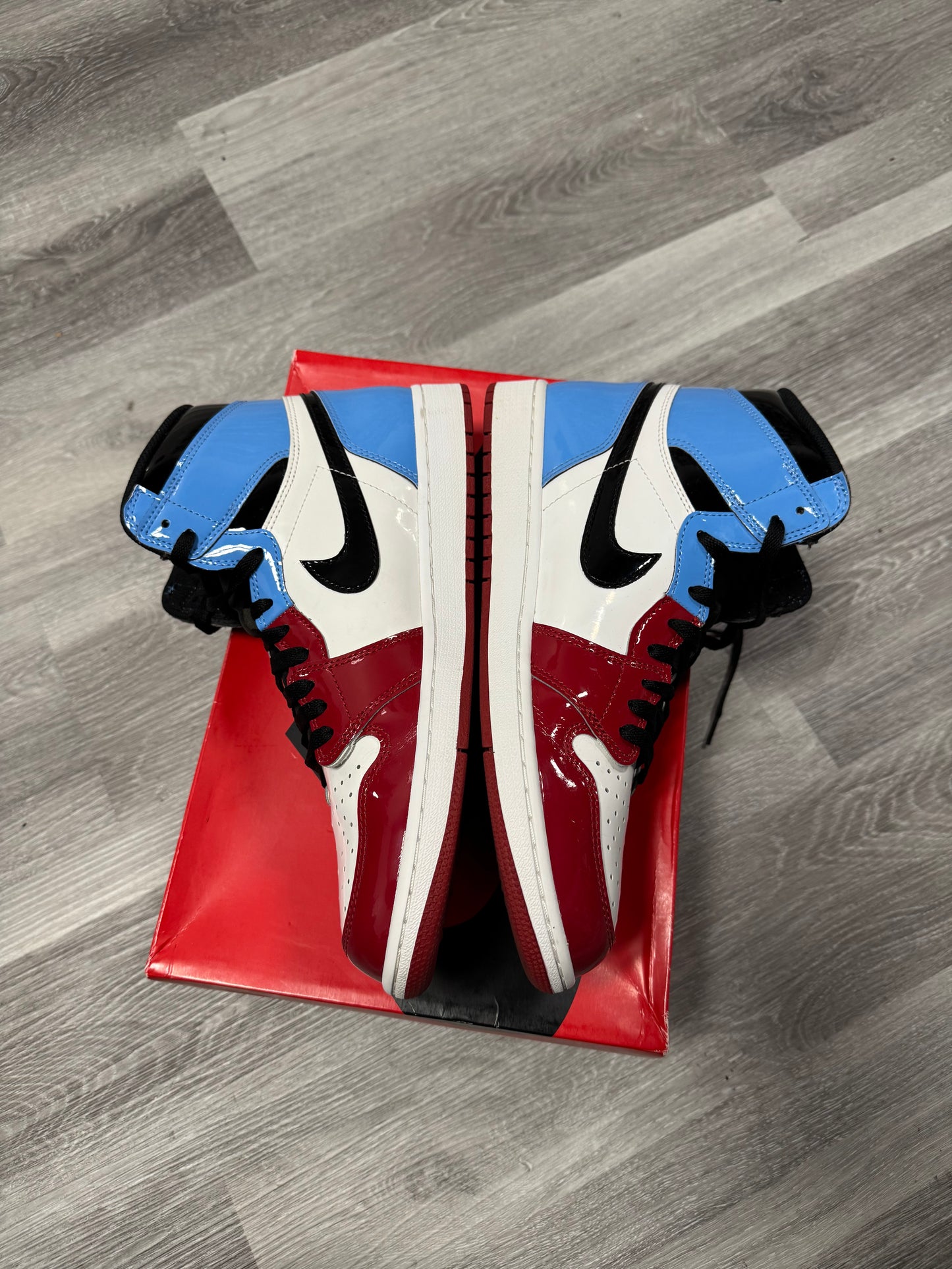 Jordan 1 Fearless / Preowned