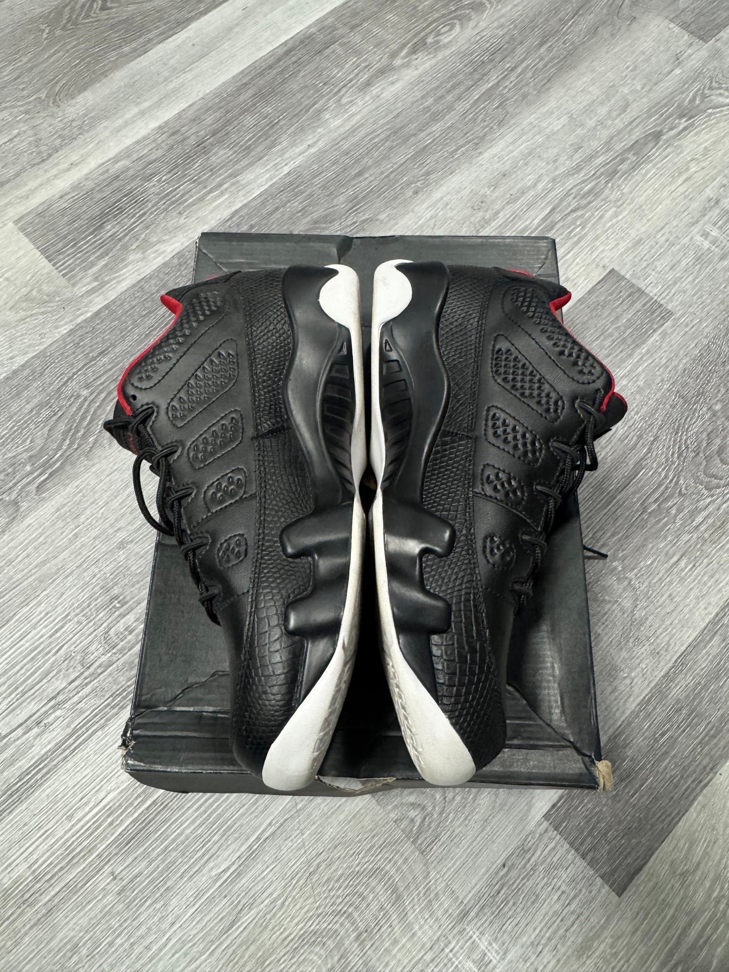 Jordan 9 Low Bred Snakeskin / Preowned