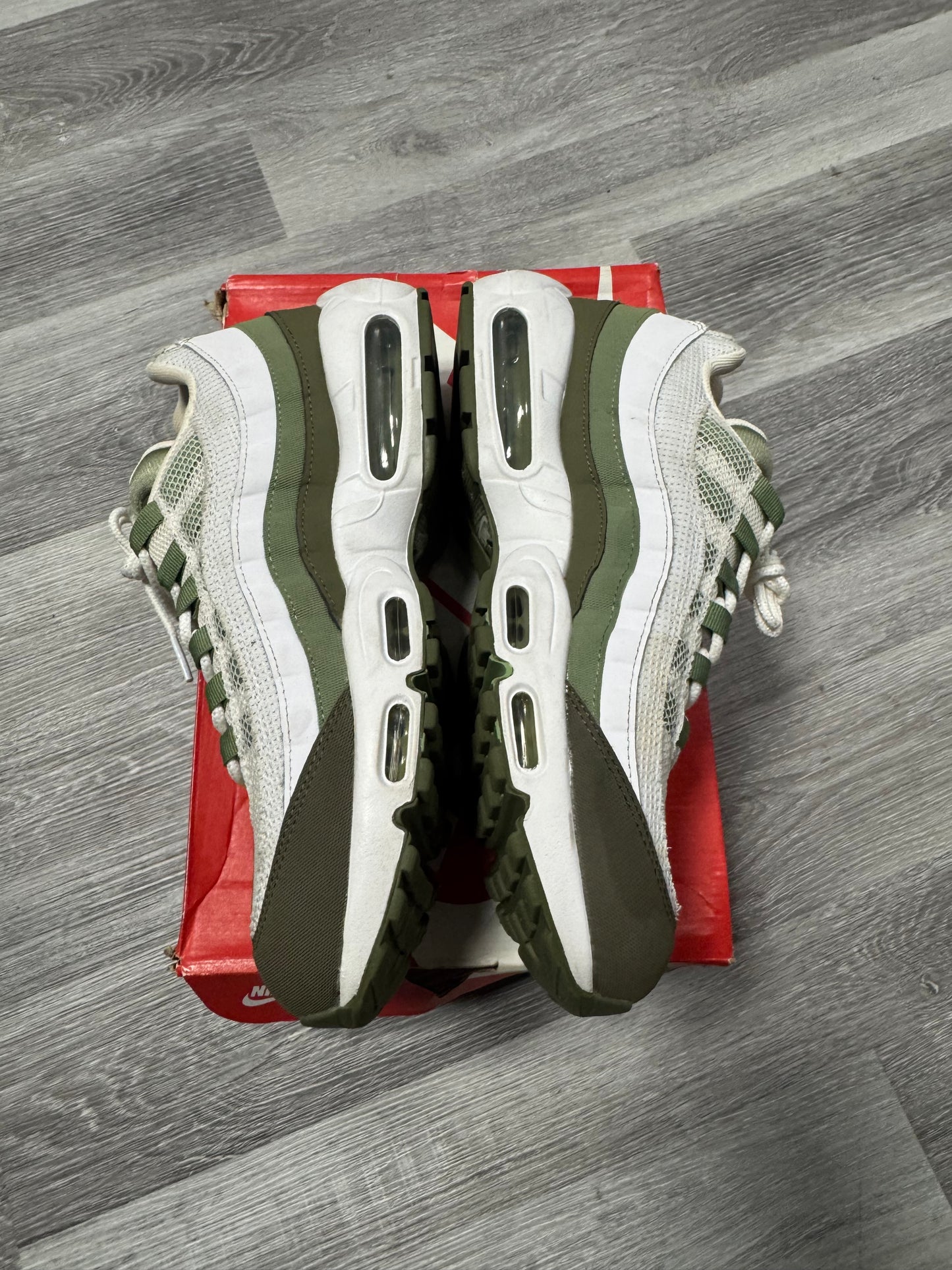 Air Max 95 Medium Olive / Preowned