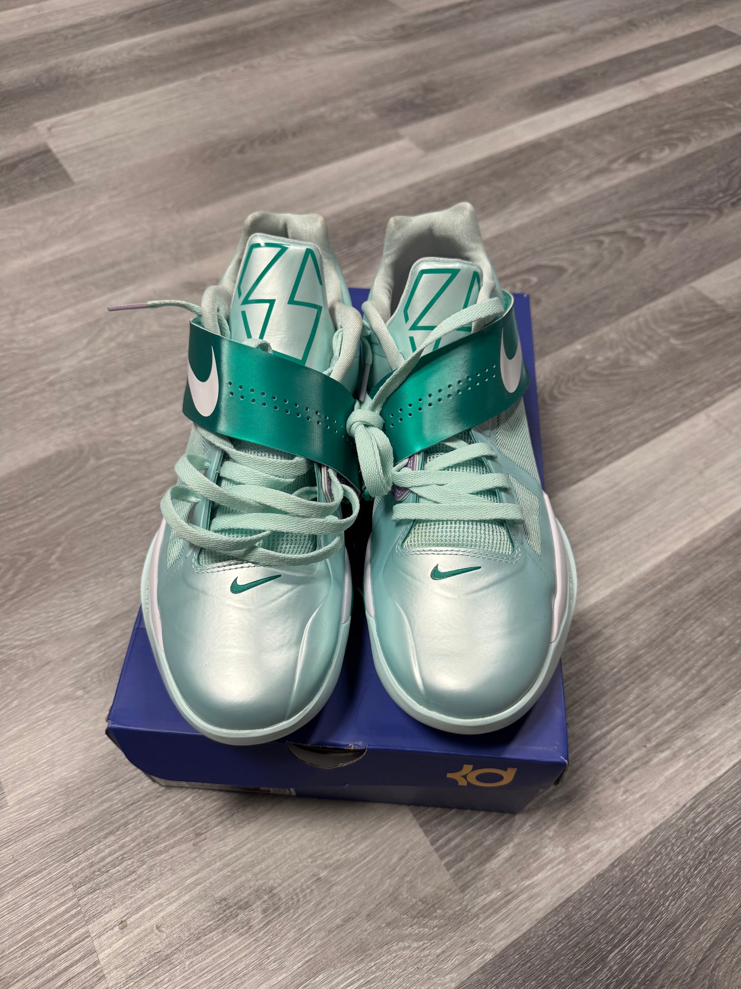 KD 4 Easter / Preowned