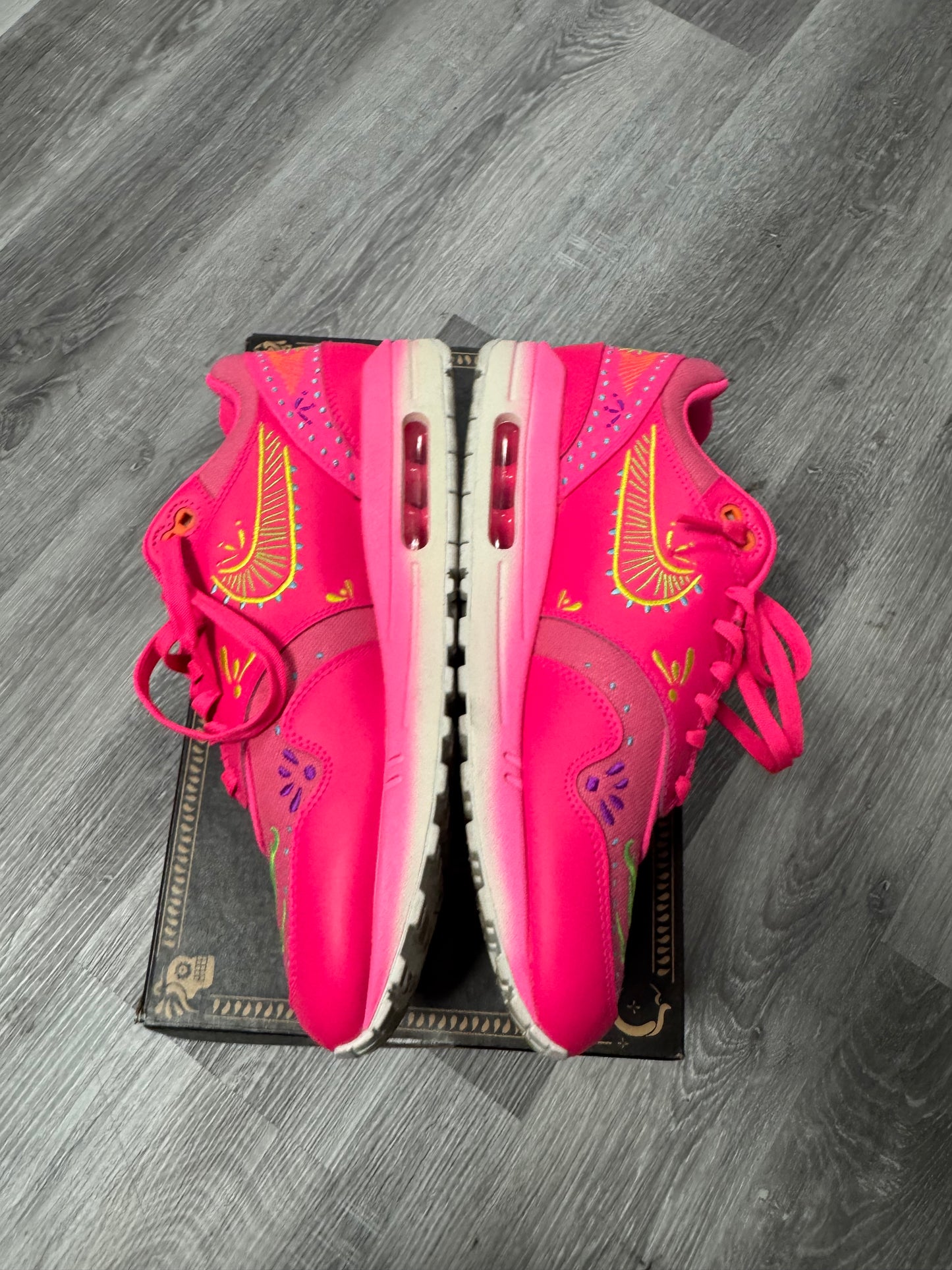 Air Max 1 Dia De Muertos / Preowned