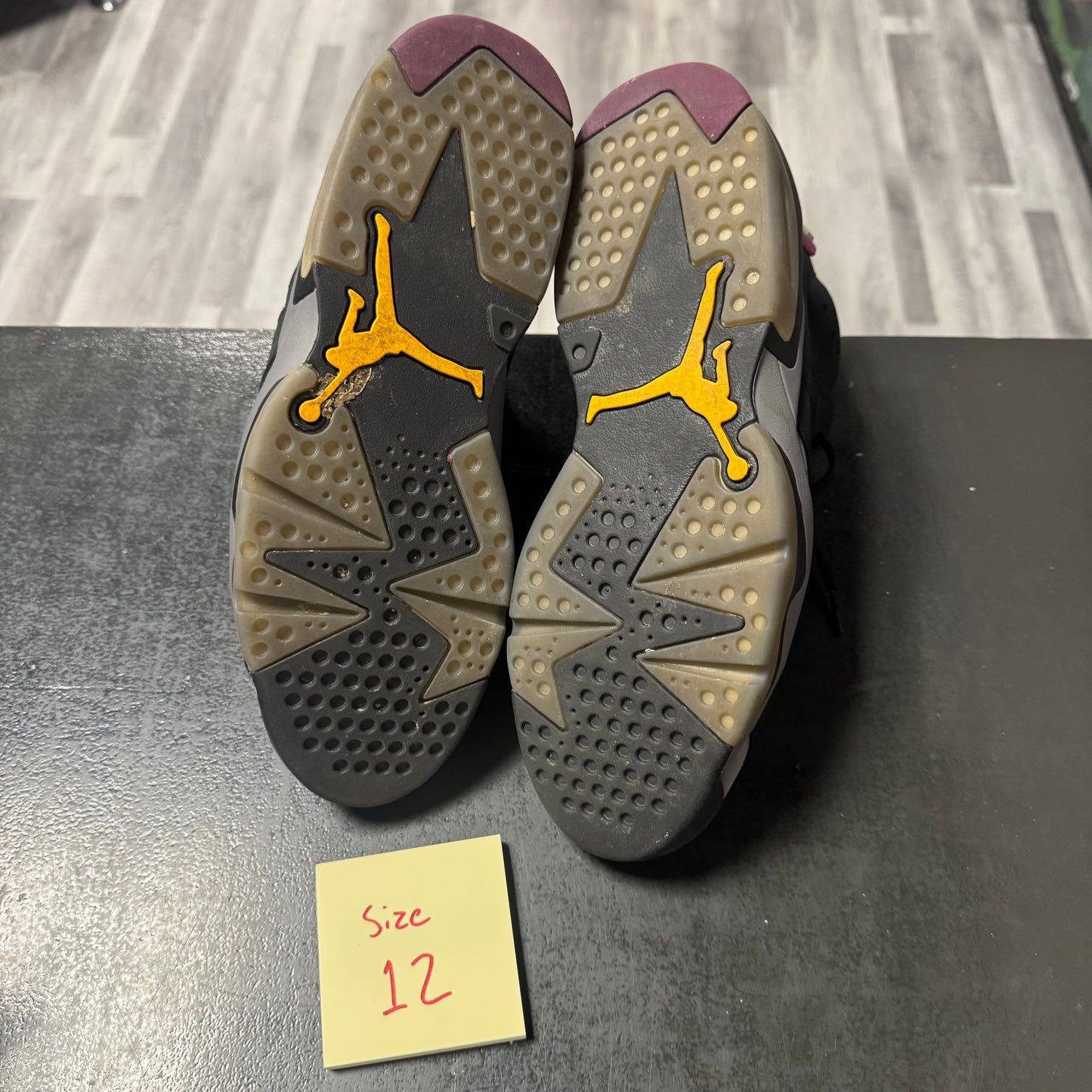 Jordan 6 Bordeaux / Preowned