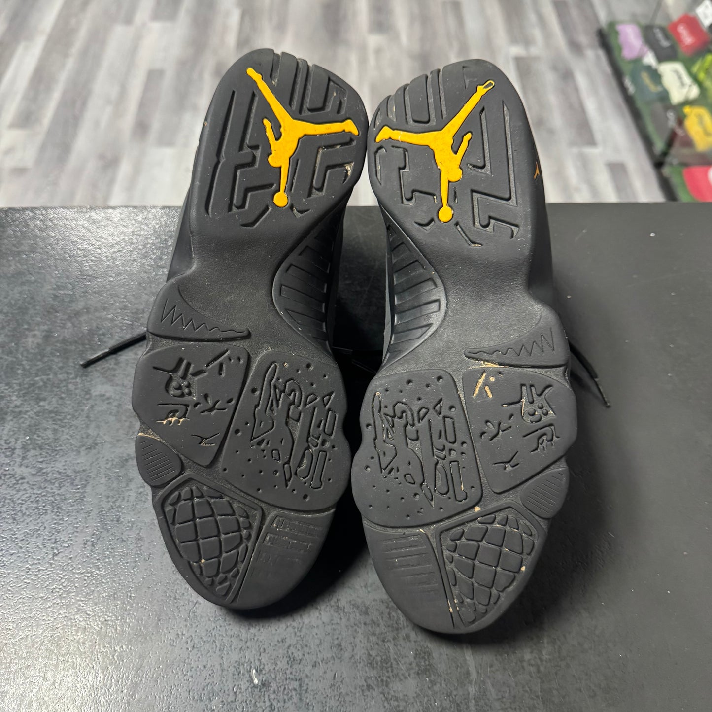 Jordan 9 University Gold / Preowned