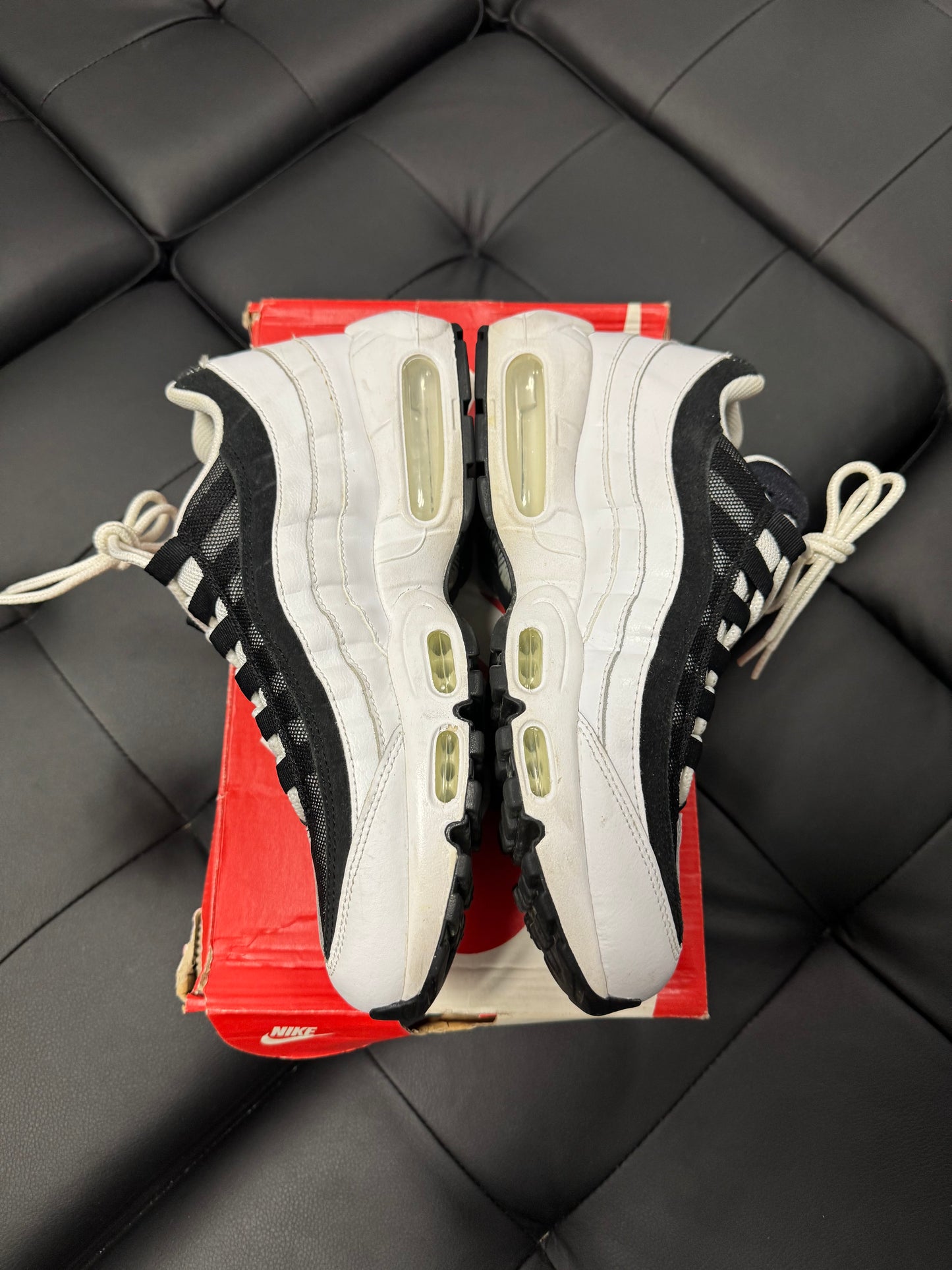 Air Max 95 White Black / Preowned