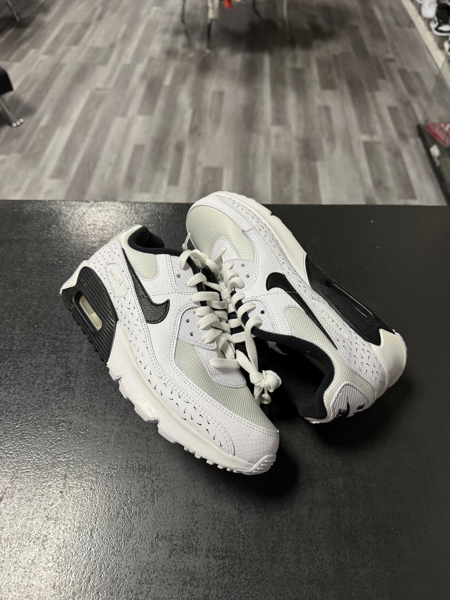 Air Max 90 Swooshfetti / Preowned