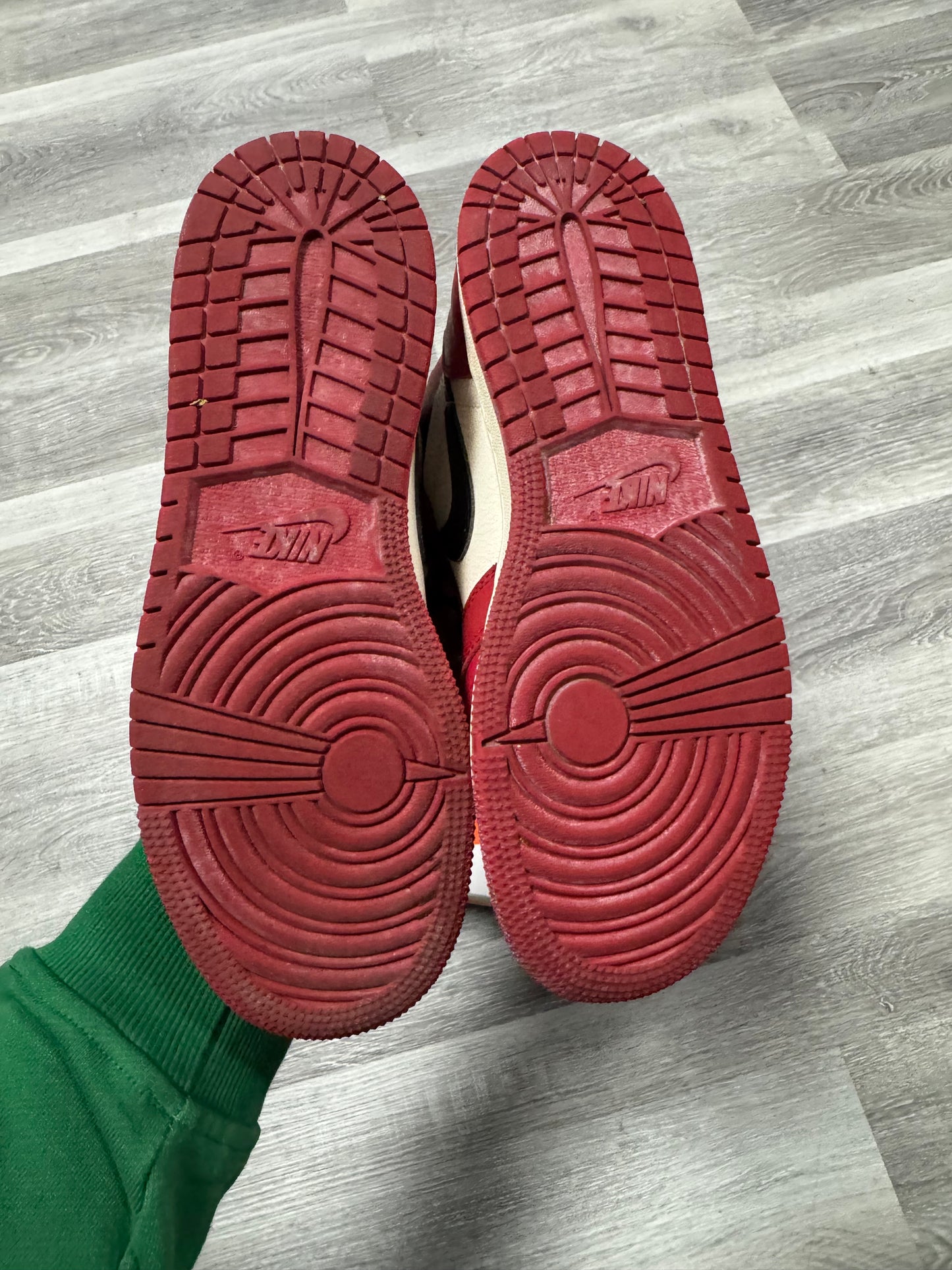 Jordan 1 Lost and Found / Preowned