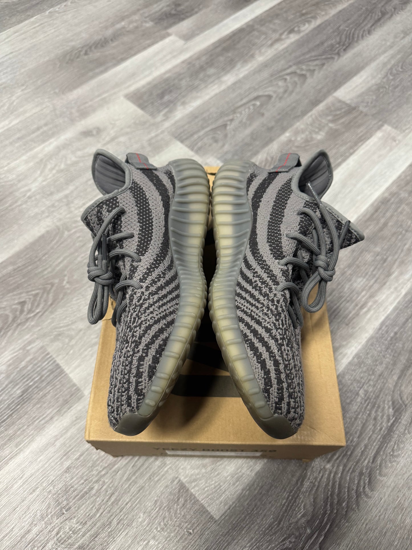 Yeezy 350 Beluga 2.0 / Preowned