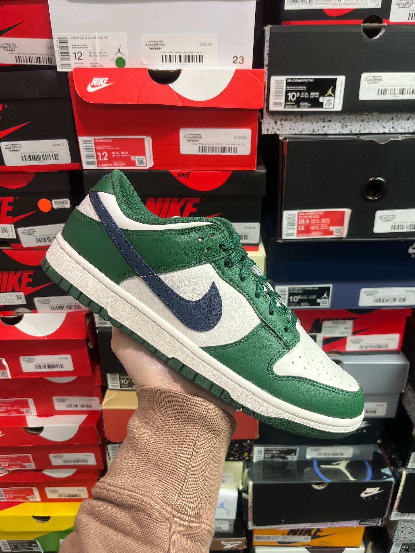 Dunk Low Gorge Green dd1503-300 / Brand New