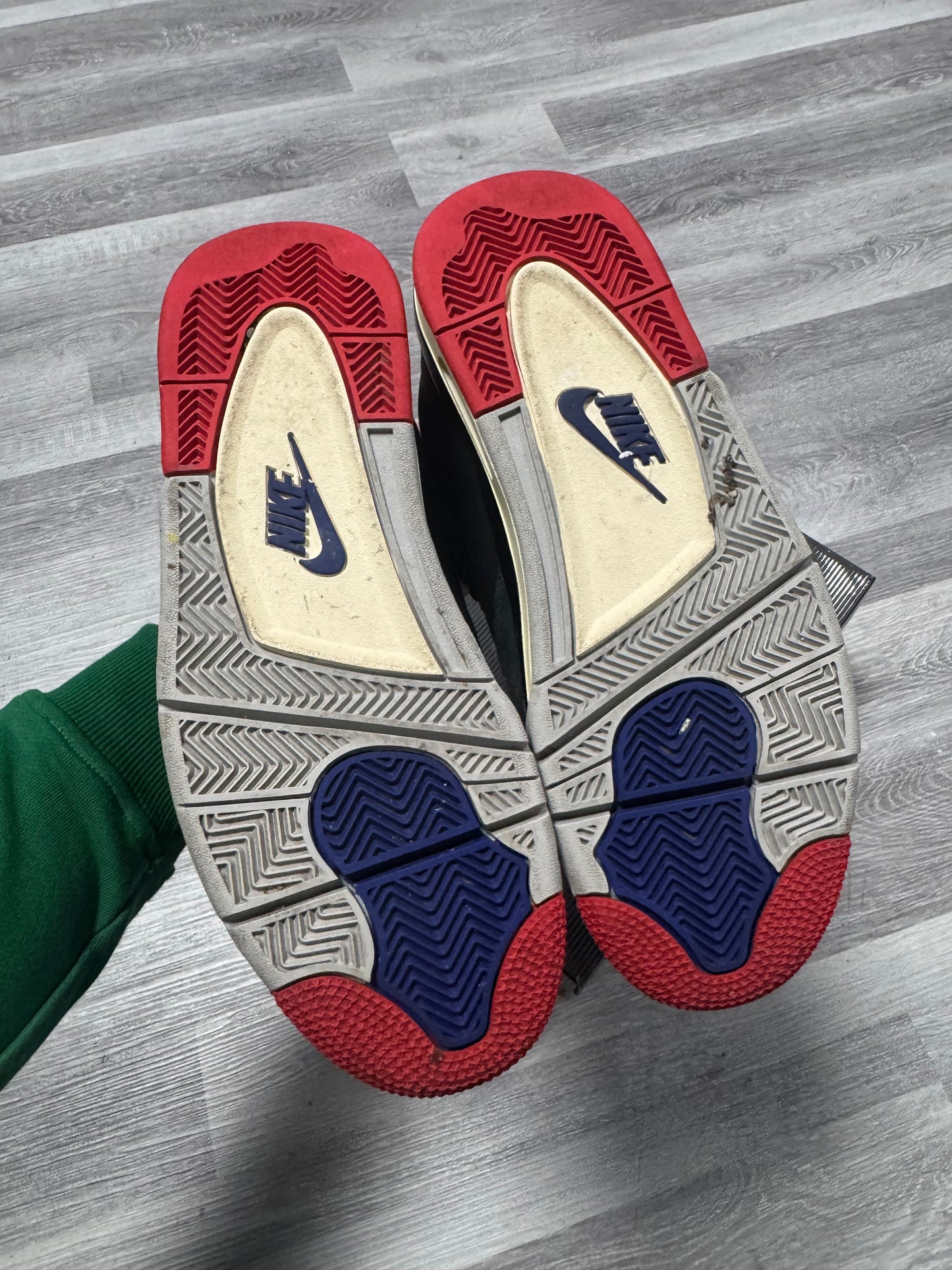 Jordan 4 Rare Air (White Lettering) / Preowned