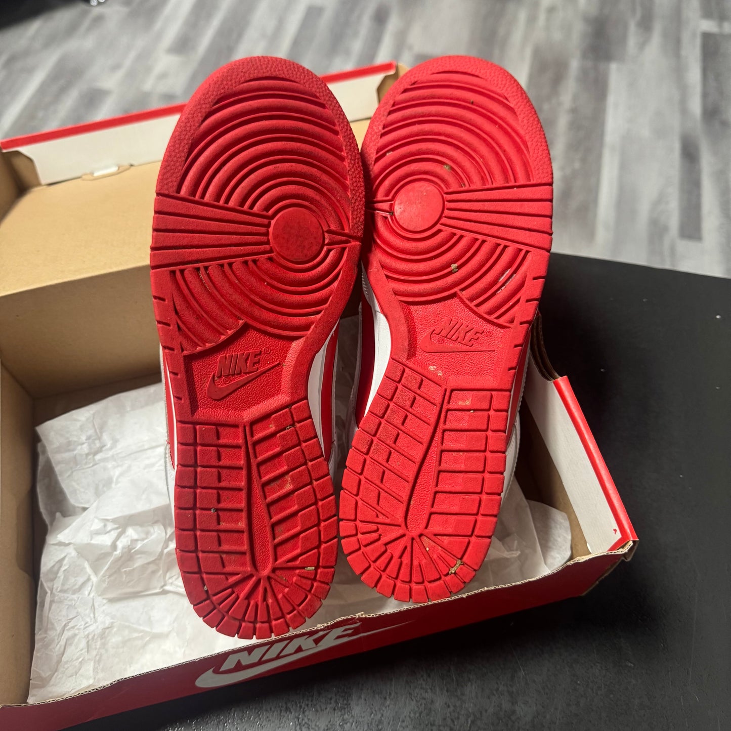 Dunk Low University Red / Preowned