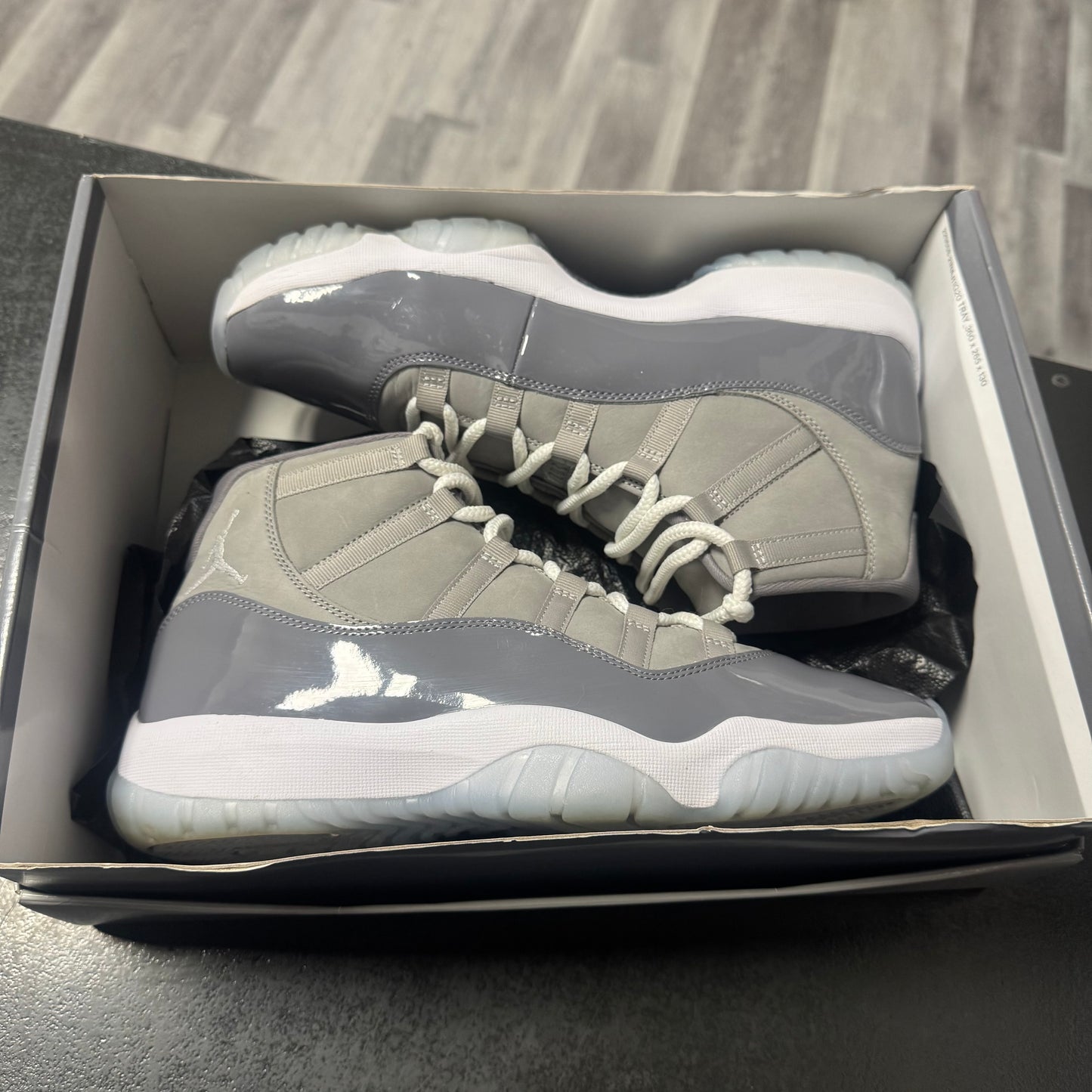 Jordan 11 Cool Grey / Preowned