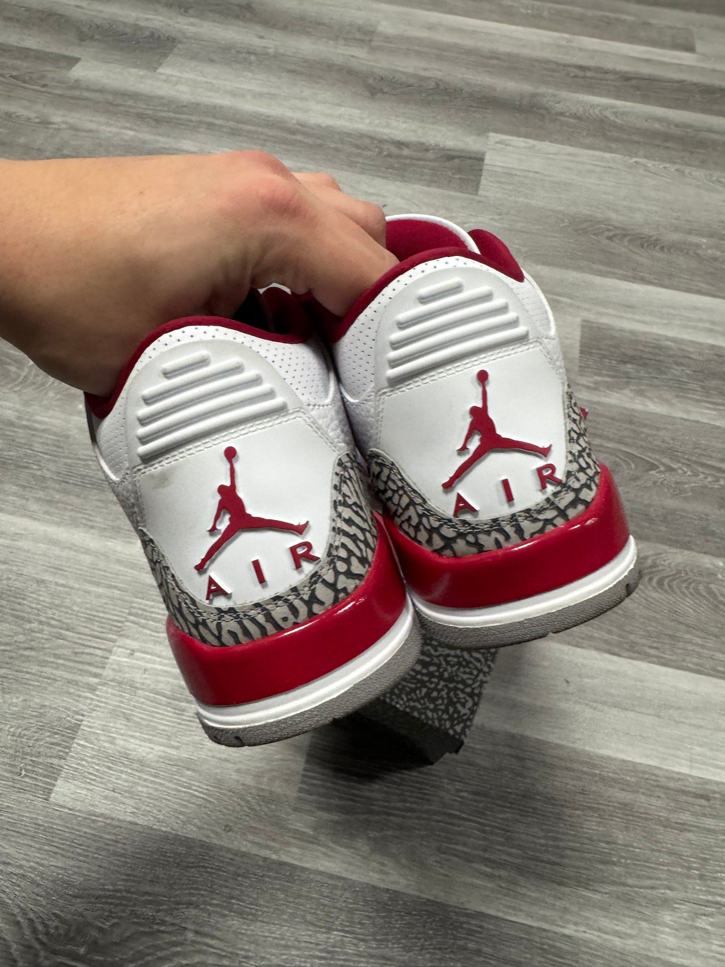 Jordan 3 Cardinal Red / Preowned