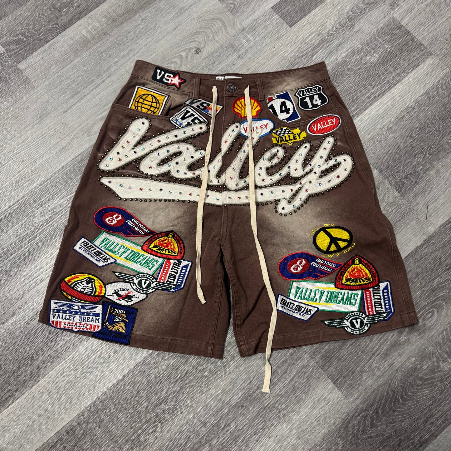 Valley 1980s Denim Shorts (Brown)