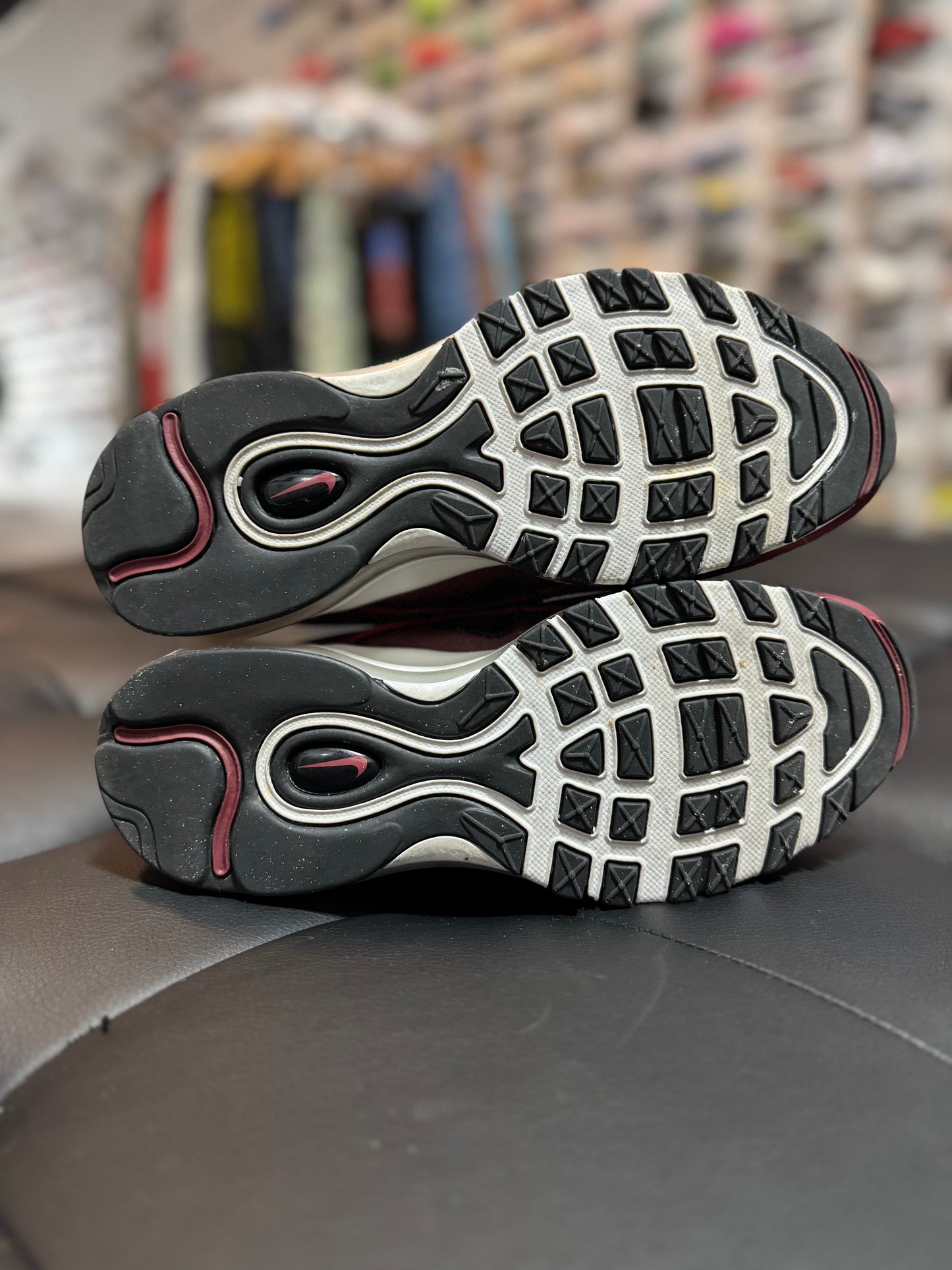 Air Max 97 Team Red / Preowned
