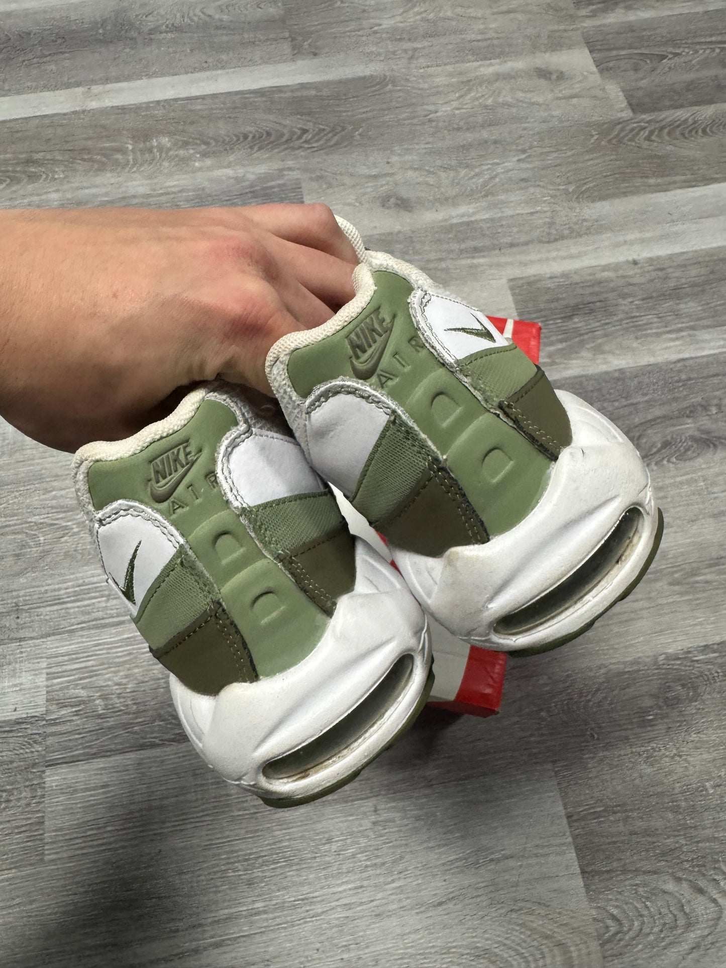 Air Max 95 Medium Olive / Preowned