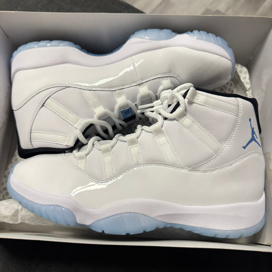 Jordan 11 Legend Blue / Preowned