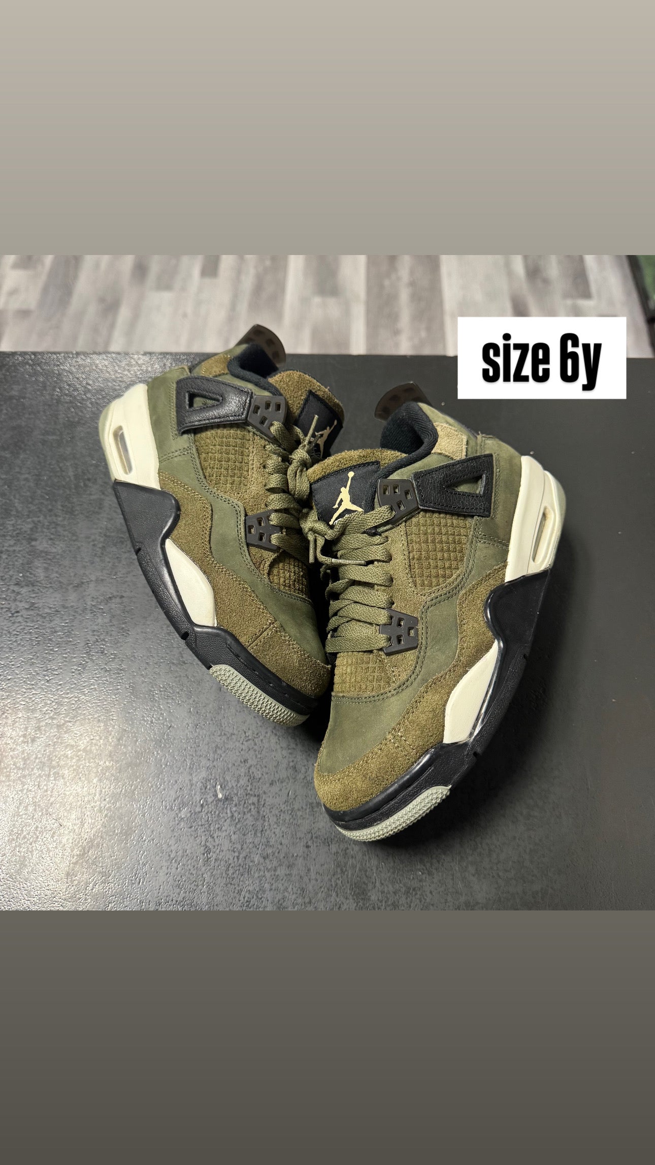 Jordan 4 Craft Olive / Preowned